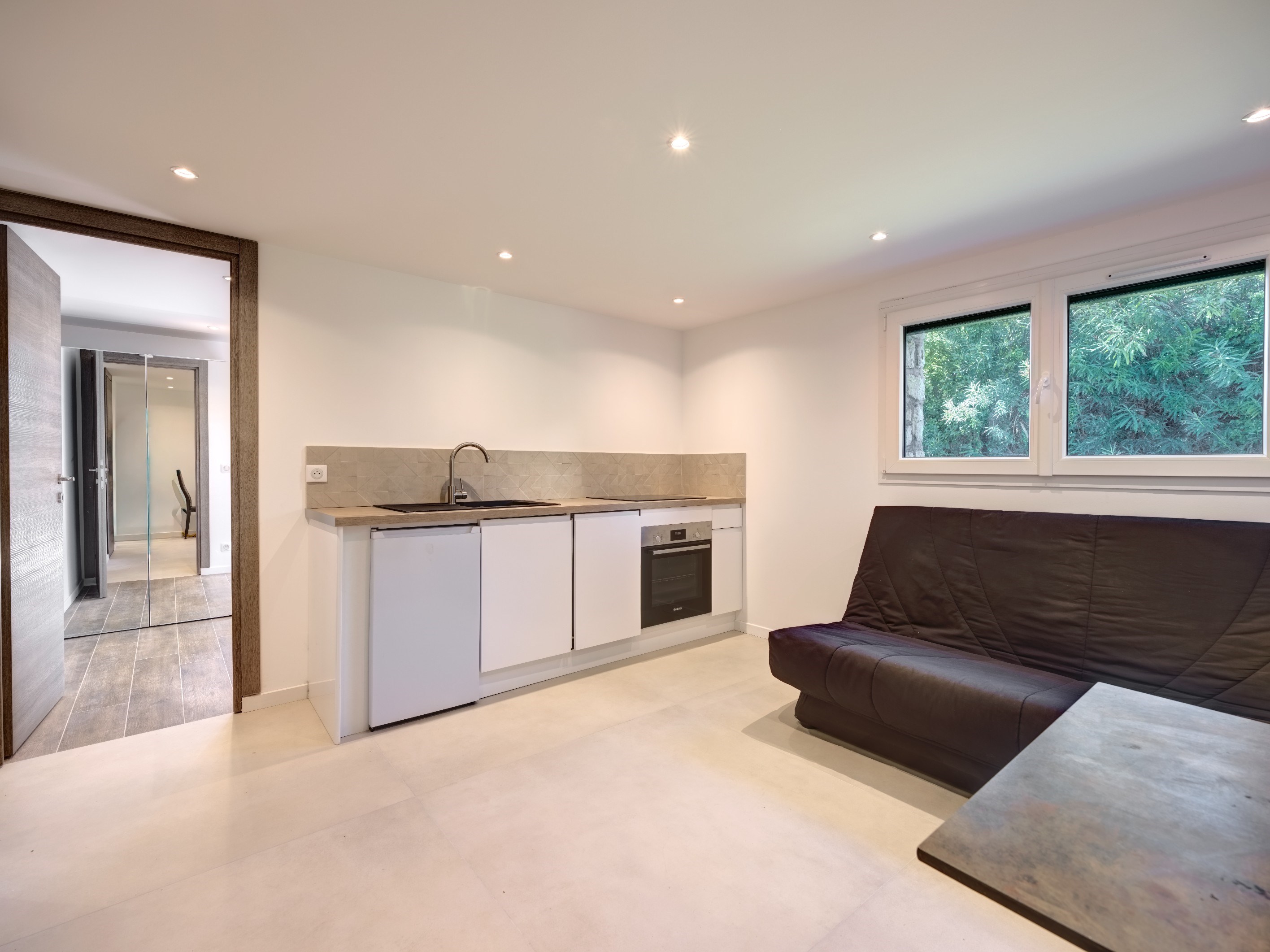  Cannes Tassigny elegant villa for sale, garden, spacious living area - 物件實景