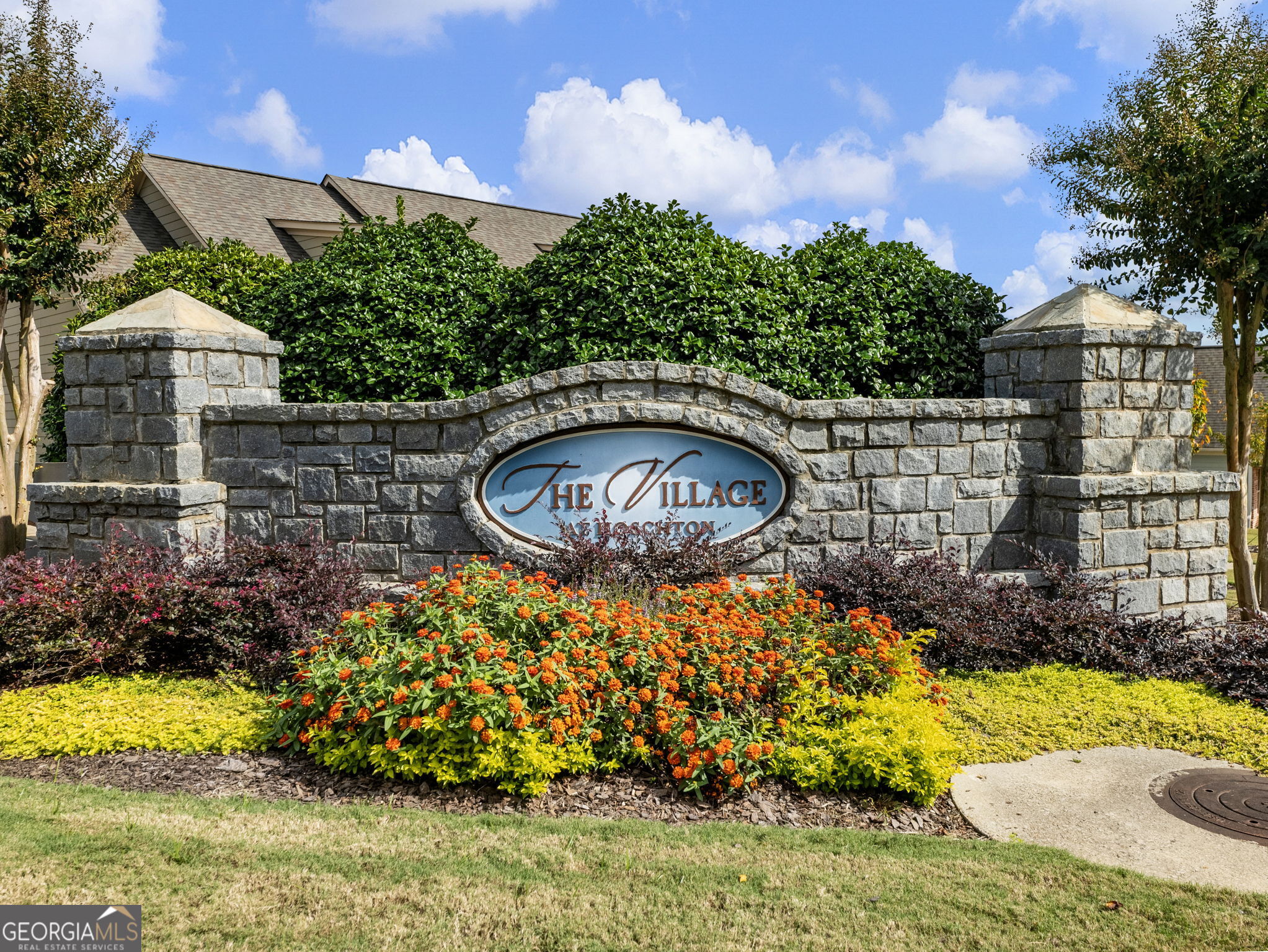 Hoschton, Georgia, 30548, United States, 5 Bedrooms Bedrooms, ,3 BathroomsBathrooms,Residential,For Sale,1986295