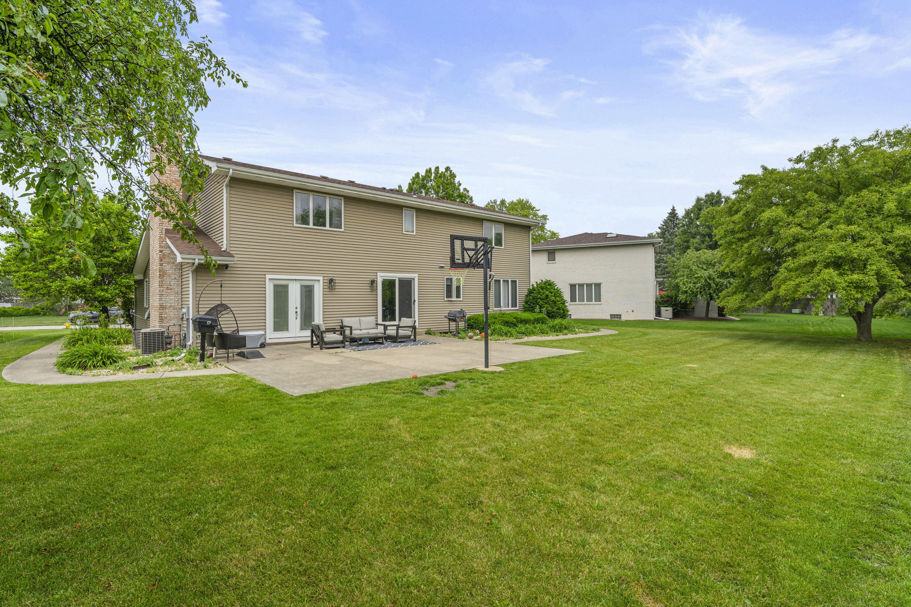 Munster, Indiana, 46321, United States, 4 Bedrooms Bedrooms, ,4 BathroomsBathrooms,Residential,For Sale,1957451