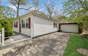 Selden, New York, 11784, United States, 4 Bedrooms Bedrooms, ,2 BathroomsBathrooms,Residential,For Sale,1805349