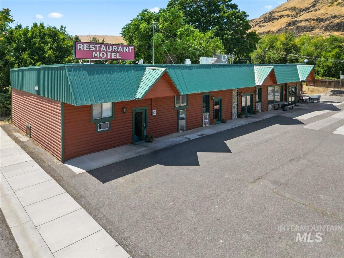 Asotin, Washington, 99402, United States, ,Residential,For Sale,1837718