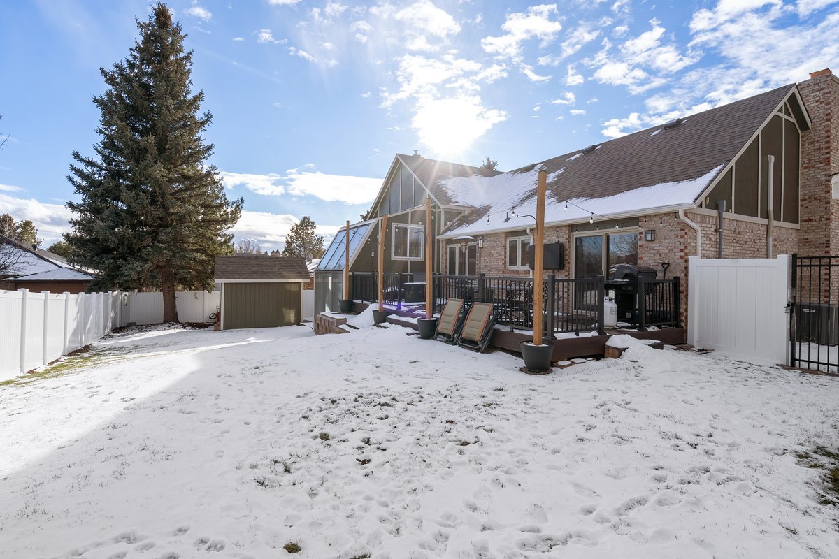 Cheyenne, Wyoming, 82009, United States, 5 Bedrooms Bedrooms, ,3 BathroomsBathrooms,Residential,For Sale,2006392