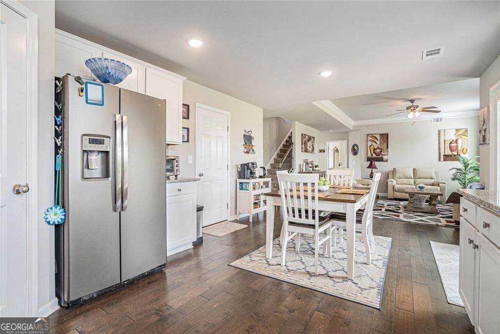 Auburn, Georgia, 30011, United States, 5 Bedrooms Bedrooms, ,3 BathroomsBathrooms,Residential,For Sale,1858924