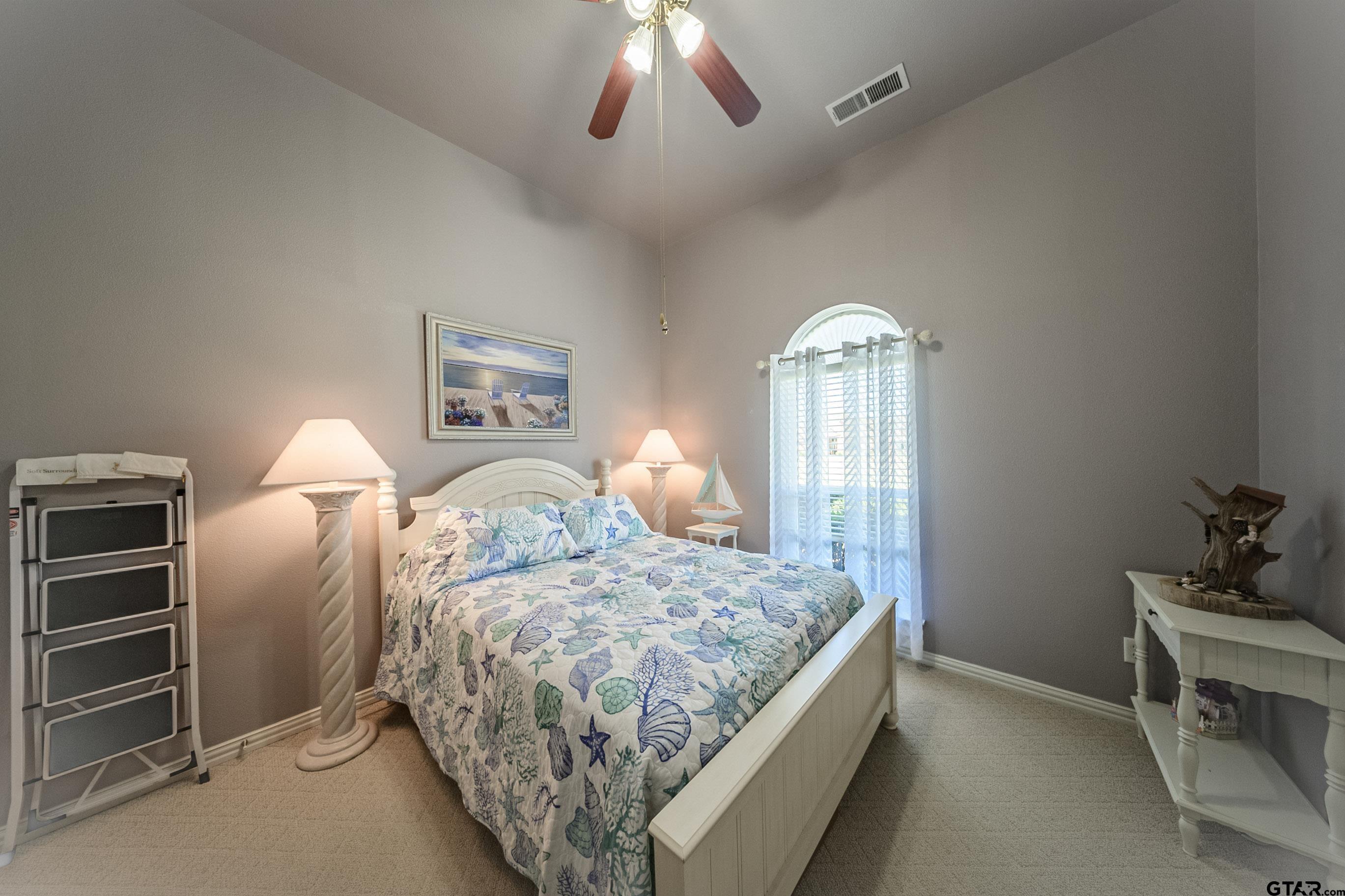 Terrell, Texas, 75160, United States, 3 Bedrooms Bedrooms, ,2 BathroomsBathrooms,Residential,For Sale,1993311