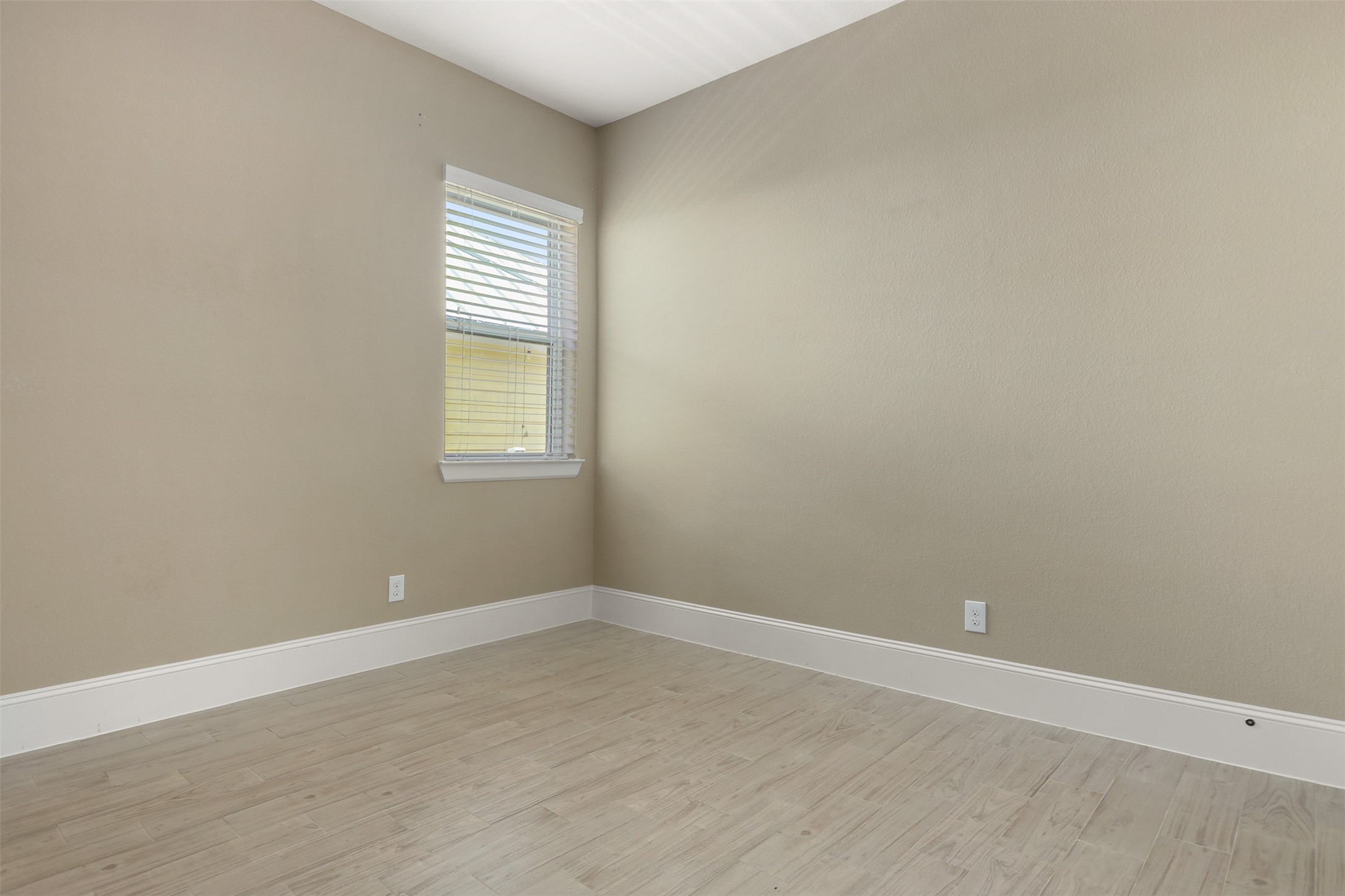 Texas City, Texas, 77590, United States, 3 Bedrooms Bedrooms, ,3 BathroomsBathrooms,Residential,For Sale,1911937