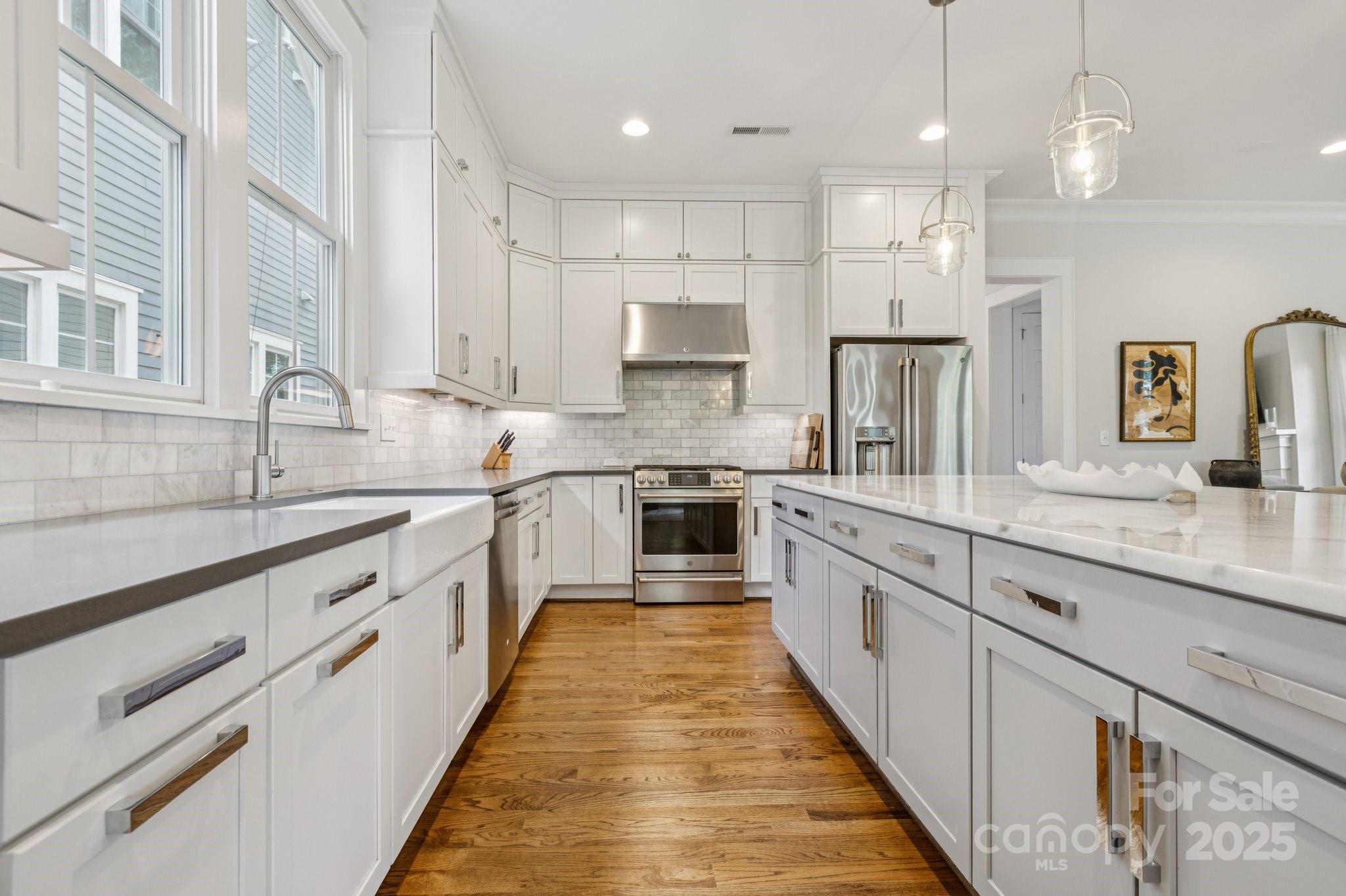 Charlotte, North Carolina, 28204, United States, 4 Bedrooms Bedrooms, ,5 BathroomsBathrooms,Residential,For Sale,1906125