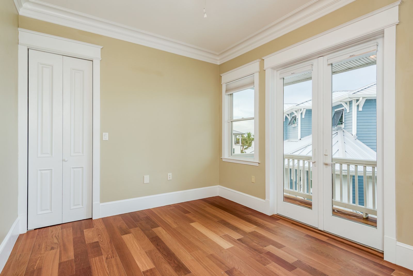 Clearwater, Florida, 33767, United States, 5 Bedrooms Bedrooms, ,5 BathroomsBathrooms,Residential,For Sale,1984474