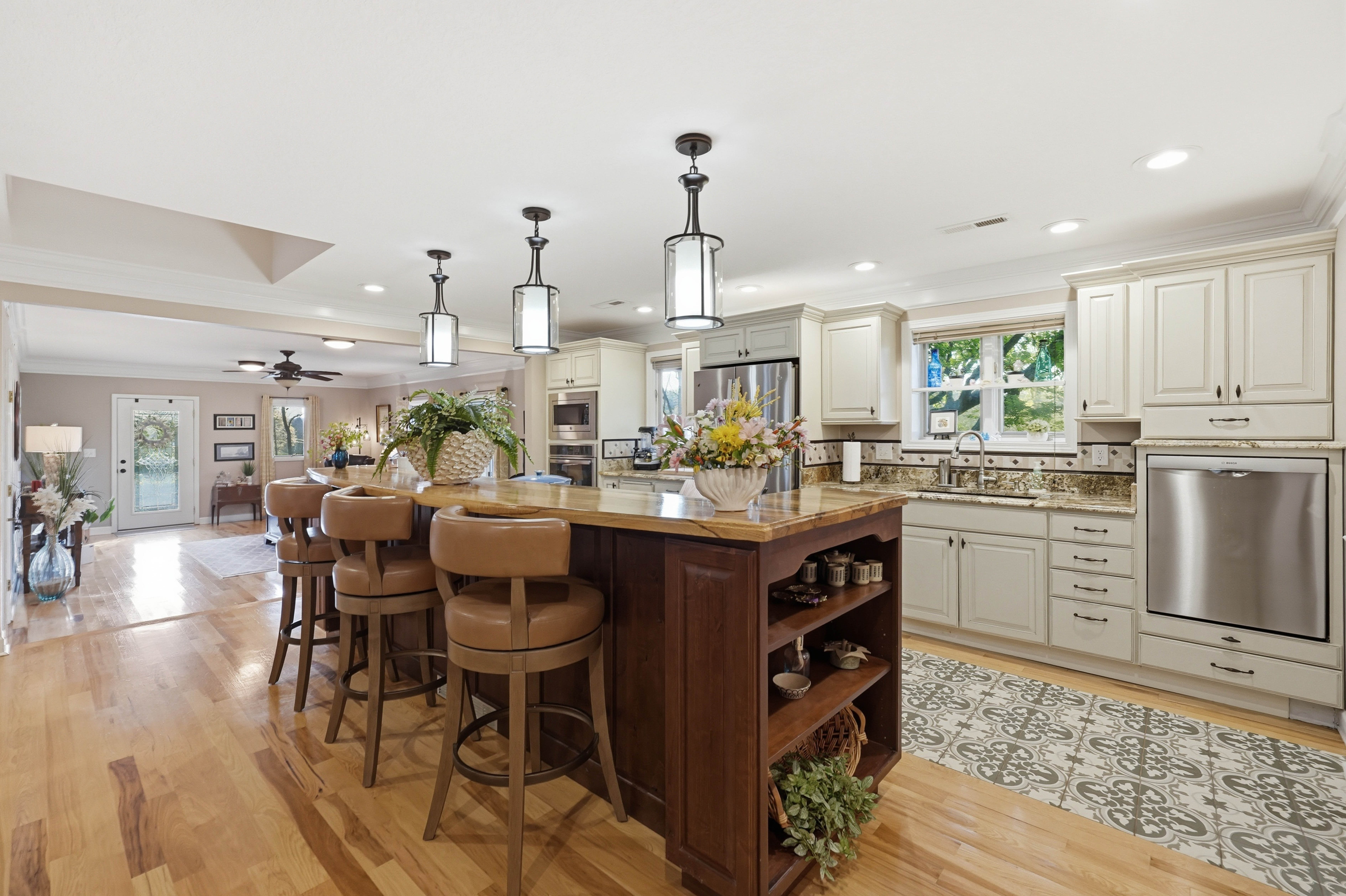  4953 Weaver Pike, Bluff City, TN 37618 - 物件實景