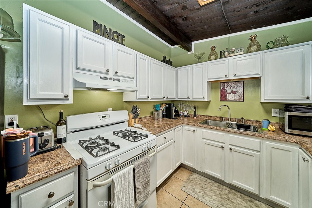 Azusa, California, 91702, United States, 4 Bedrooms Bedrooms, ,2 BathroomsBathrooms,Residential,For Sale,2017247