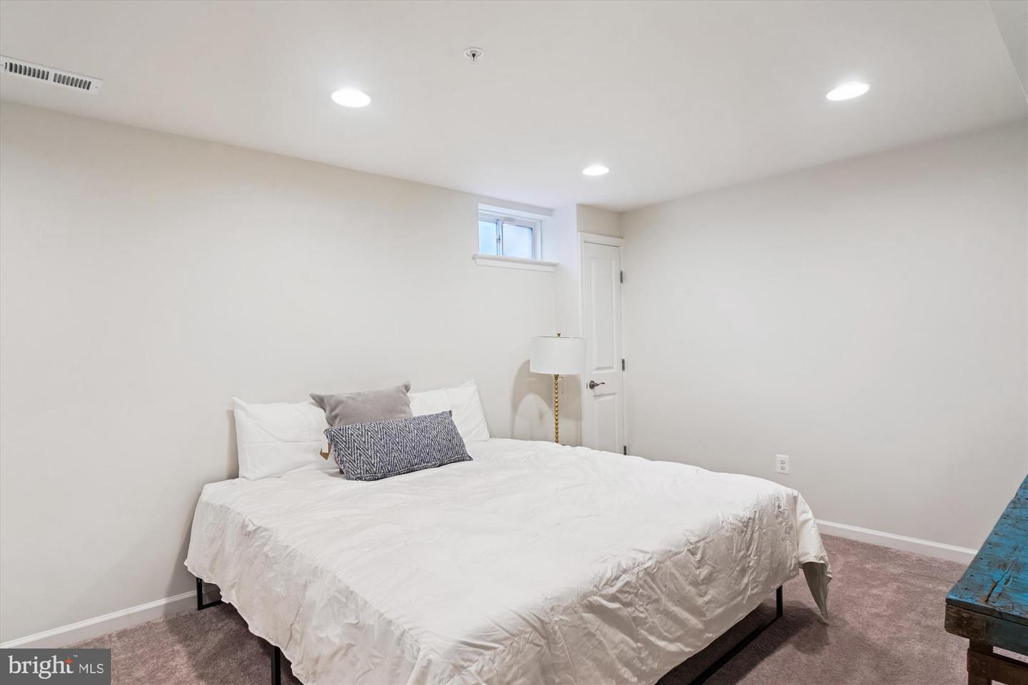 Frederick, Maryland, 21701, United States, 4 Bedrooms Bedrooms, ,4 BathroomsBathrooms,Residential,For Sale,1996927