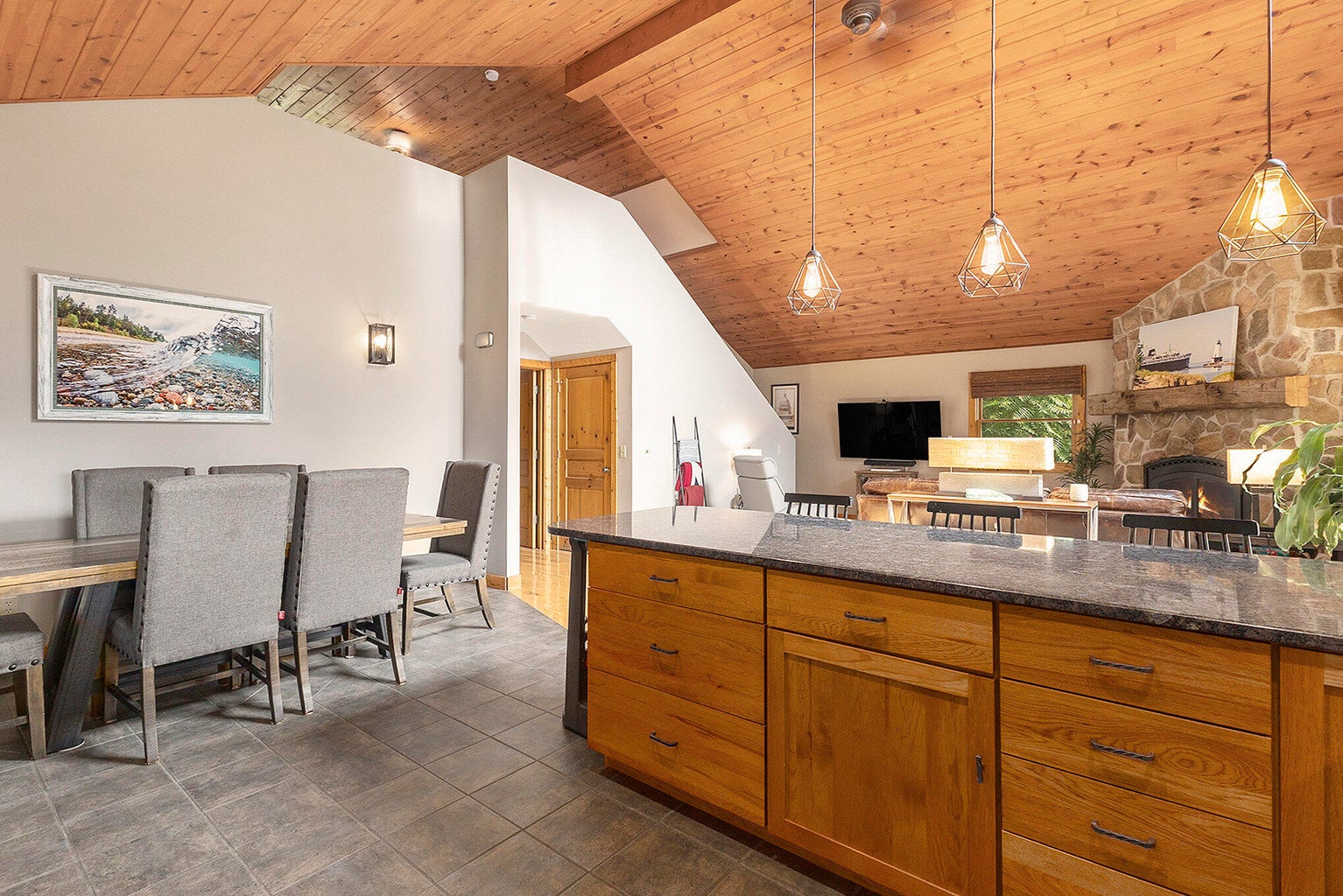 Ludington, Michigan, 49431, United States, 3 Bedrooms Bedrooms, ,3 BathroomsBathrooms,Residential,For Sale,1978404