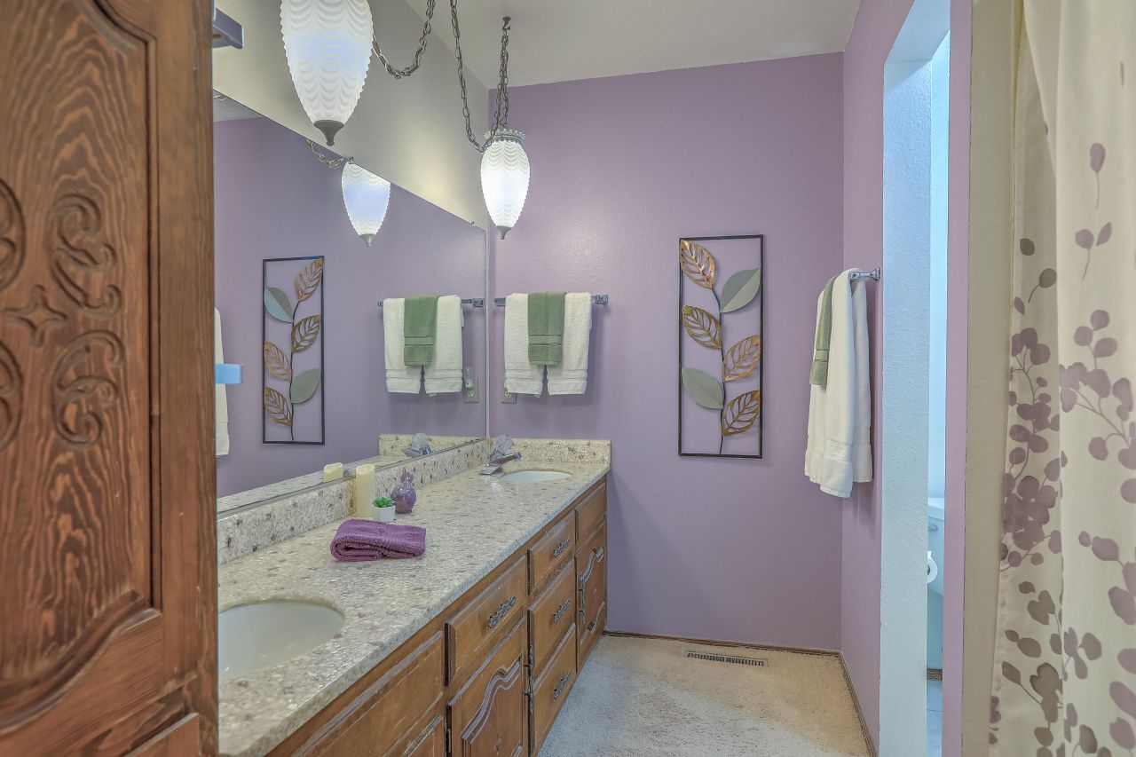 Albuquerque, New Mexico, 87109, United States, 4 Bedrooms Bedrooms, ,3 BathroomsBathrooms,Residential,For Sale,1940496