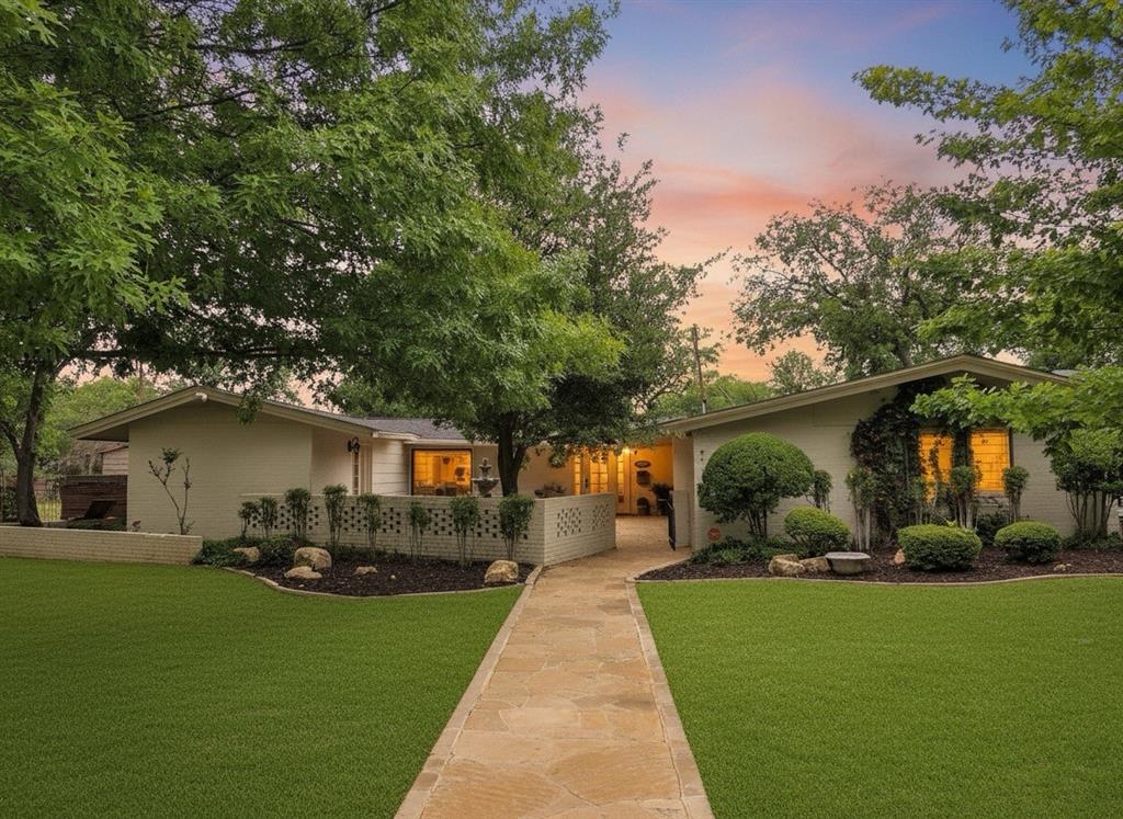 Fairmount St, Abilene, TX 79605