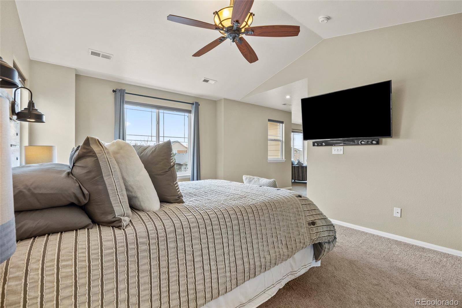 Aurora, Colorado, 80018, United States, 5 Bedrooms Bedrooms, ,3 BathroomsBathrooms,Residential,For Sale,1993047