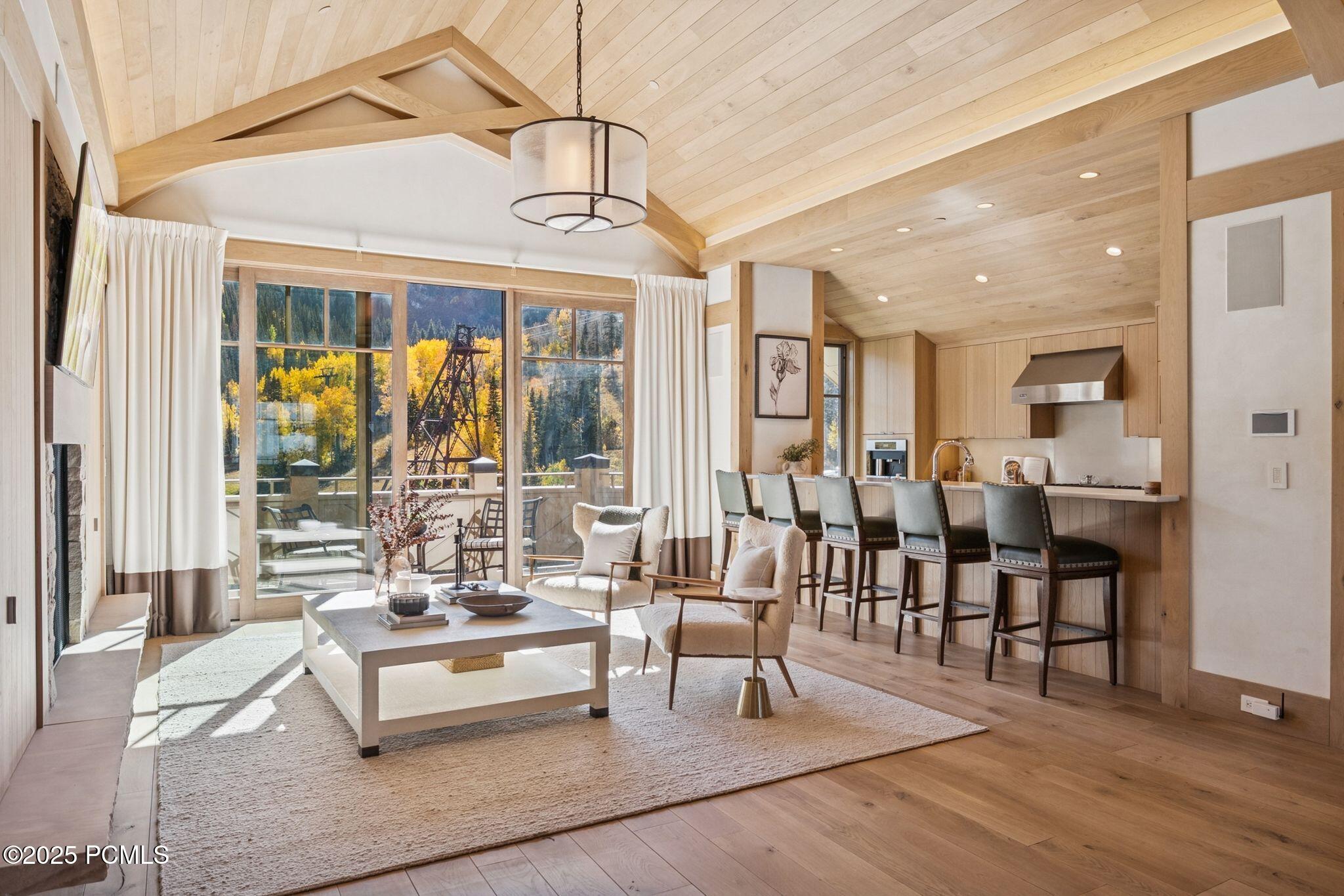 Park City, Utah, 84060, United States, 4 Bedrooms Bedrooms, ,5 BathroomsBathrooms,Residential,For Sale,1934666