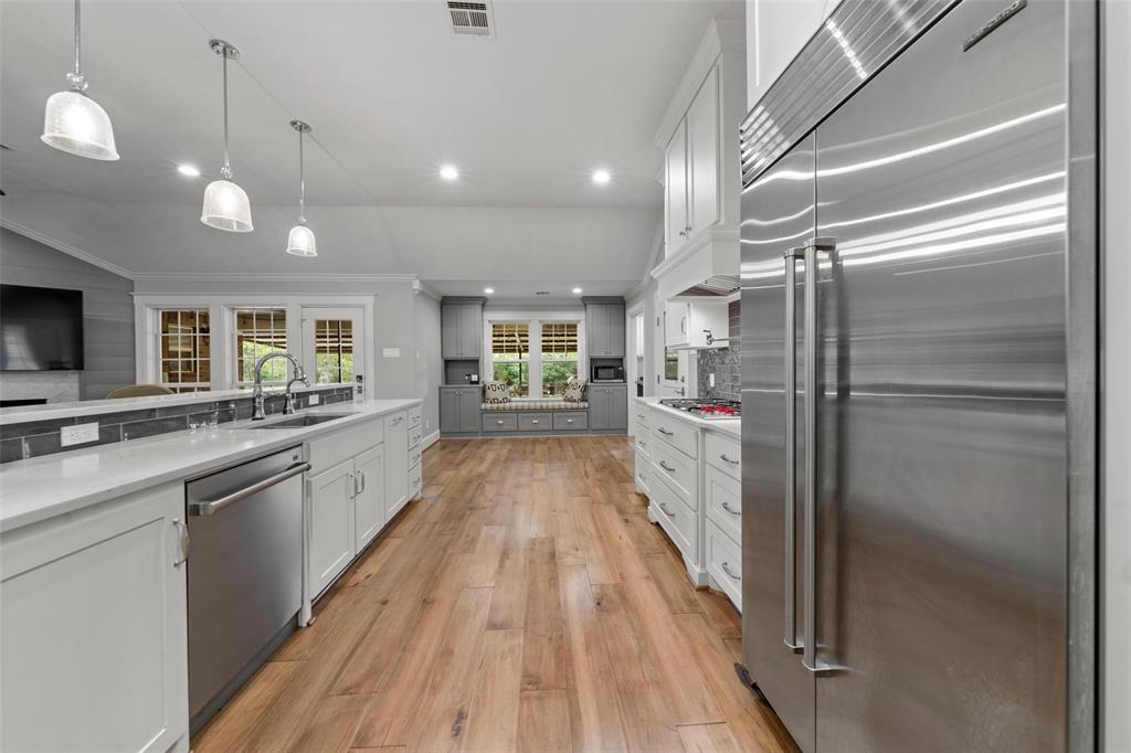 China Spring, Texas, 76633, United States, 3 Bedrooms Bedrooms, ,2 BathroomsBathrooms,Residential,For Sale,1974952