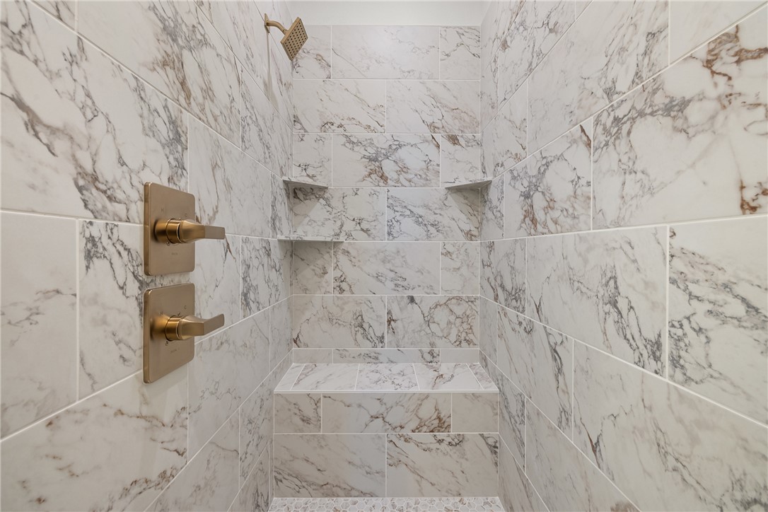 Bryan, Texas, 77808, United States, 3 Bedrooms Bedrooms, ,3 BathroomsBathrooms,Residential,For Sale,1990427