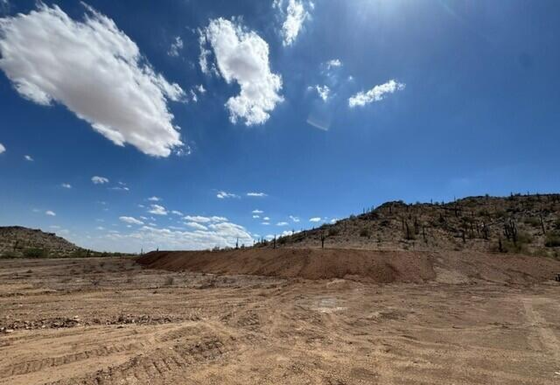  12608 N Sleeping Coyote Drive  Oro Valley, AZ - 物件實景