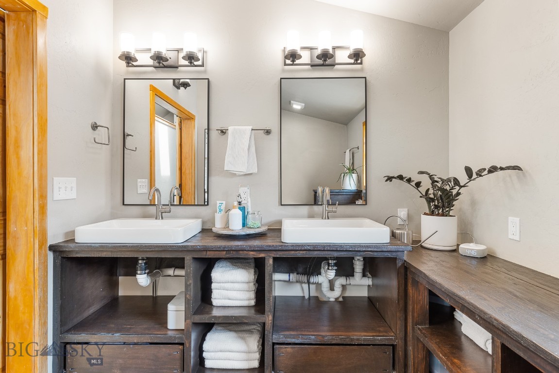 Bozeman, Montana, 59715, United States, 4 Bedrooms Bedrooms, ,5 BathroomsBathrooms,Residential,For Sale,1794934