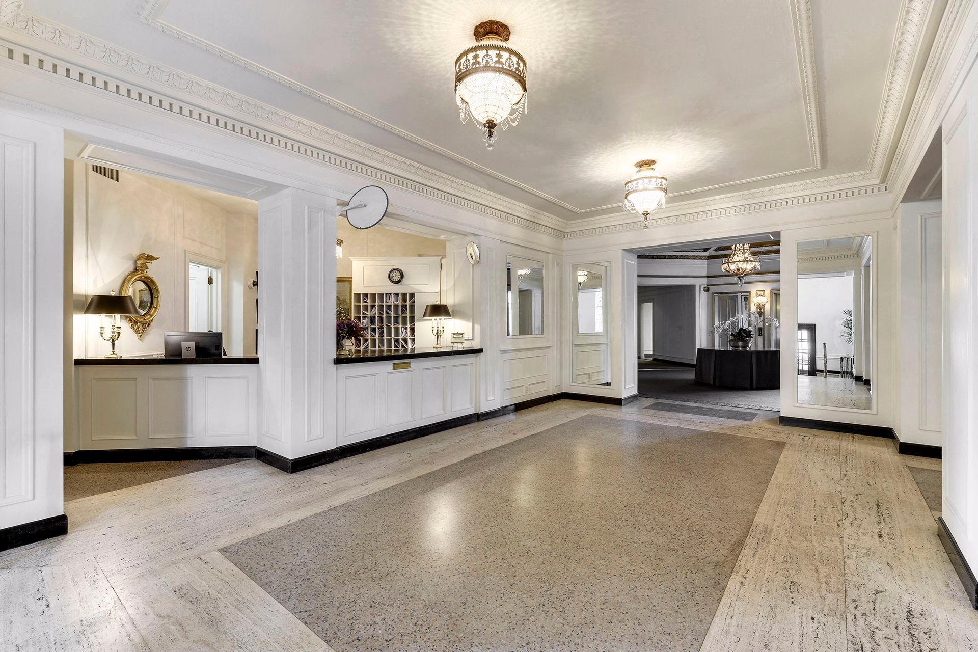Minneapolis, Minnesota, 55403, United States, 2 Bedrooms Bedrooms, ,2 BathroomsBathrooms,Residential,For Sale,1926216