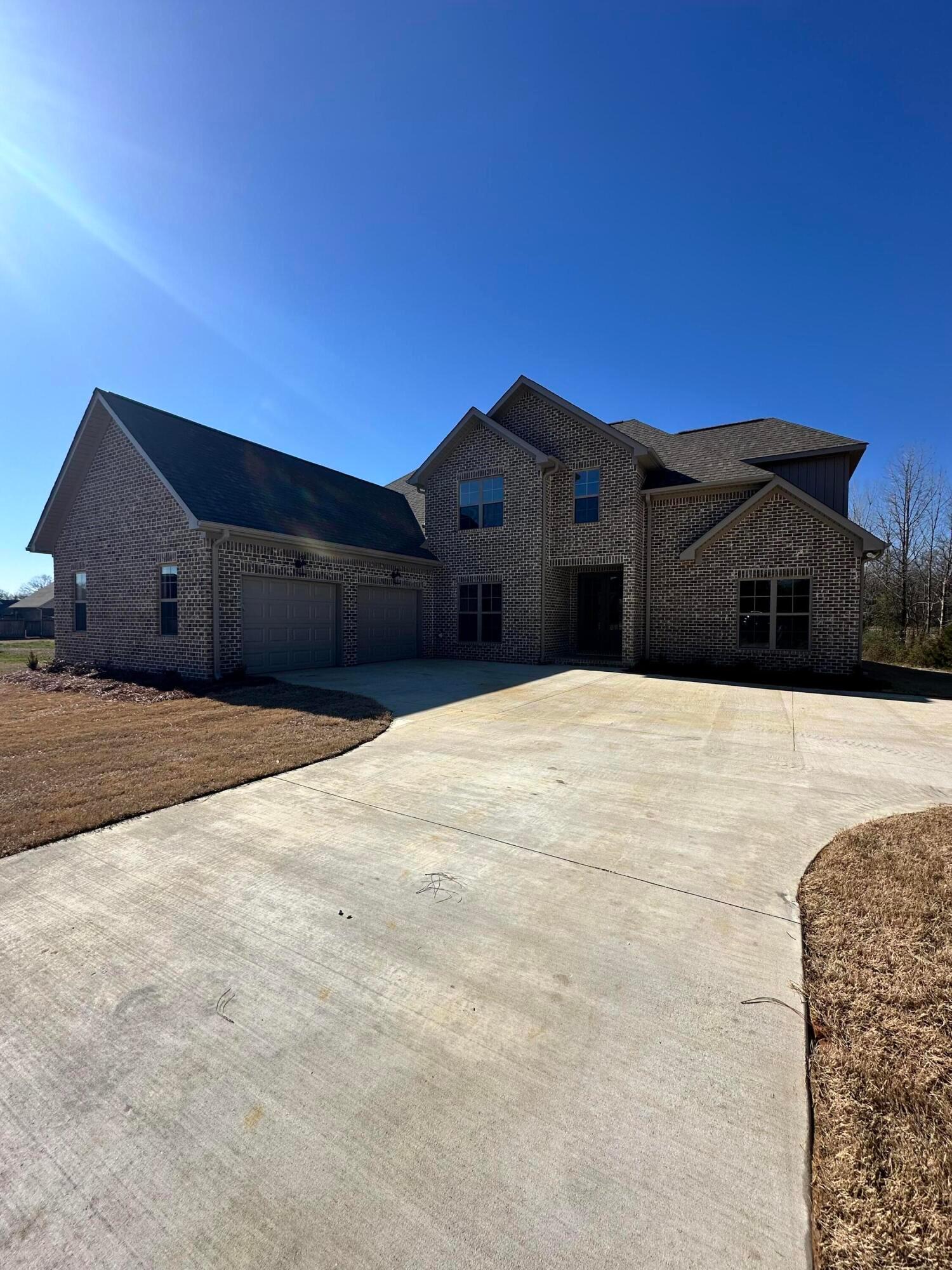 Tupelo, Mississippi, 38804, United States, 4 Bedrooms Bedrooms, ,3 BathroomsBathrooms,Residential,For Sale,1732024