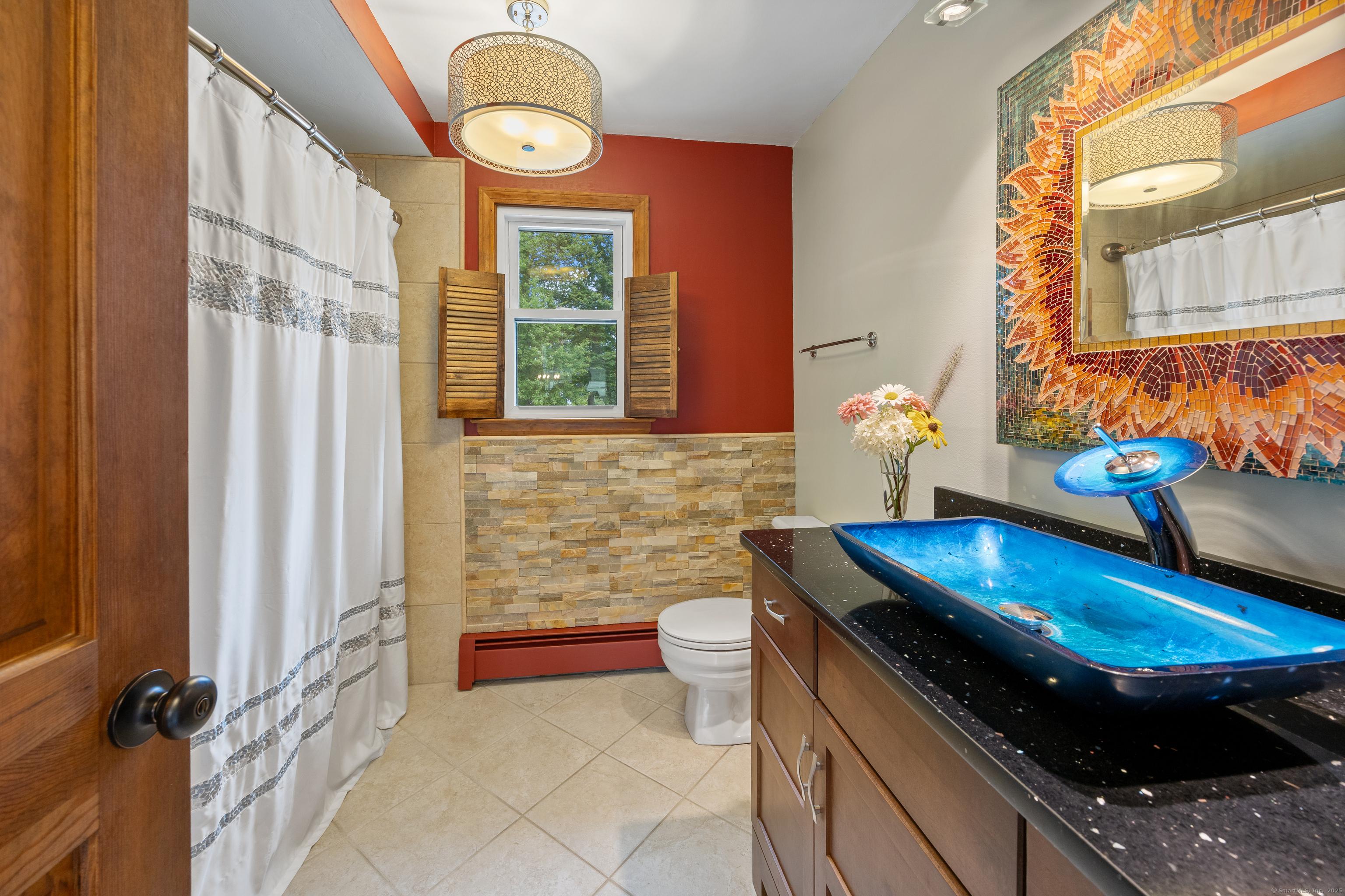 Southington, Connecticut, 06489, United States, 3 Bedrooms Bedrooms, ,3 BathroomsBathrooms,Residential,For Sale,1935376