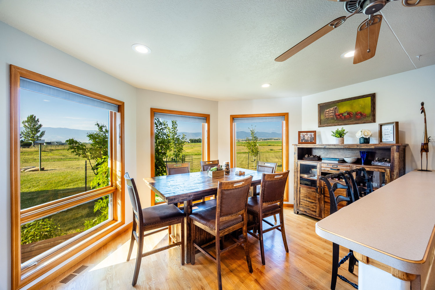 Sheridan, Wyoming, 82801, United States, 3 Bedrooms Bedrooms, ,2 BathroomsBathrooms,Residential,For Sale,1941292
