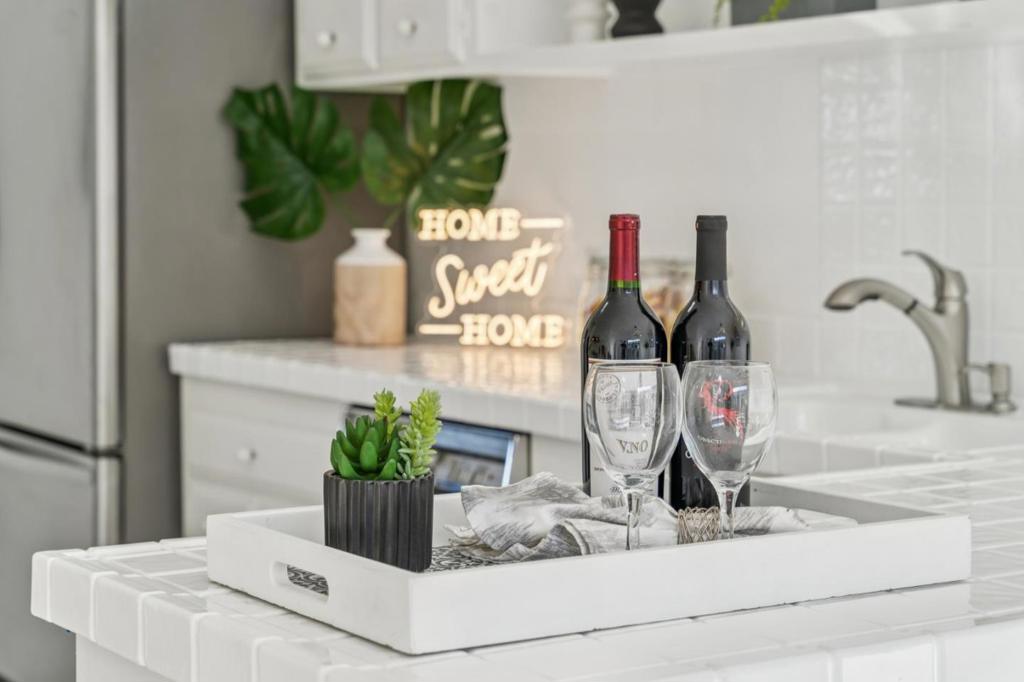 San Francisco, California, 94131, United States, 3 Bedrooms Bedrooms, ,3 BathroomsBathrooms,Residential,For Sale,1974039