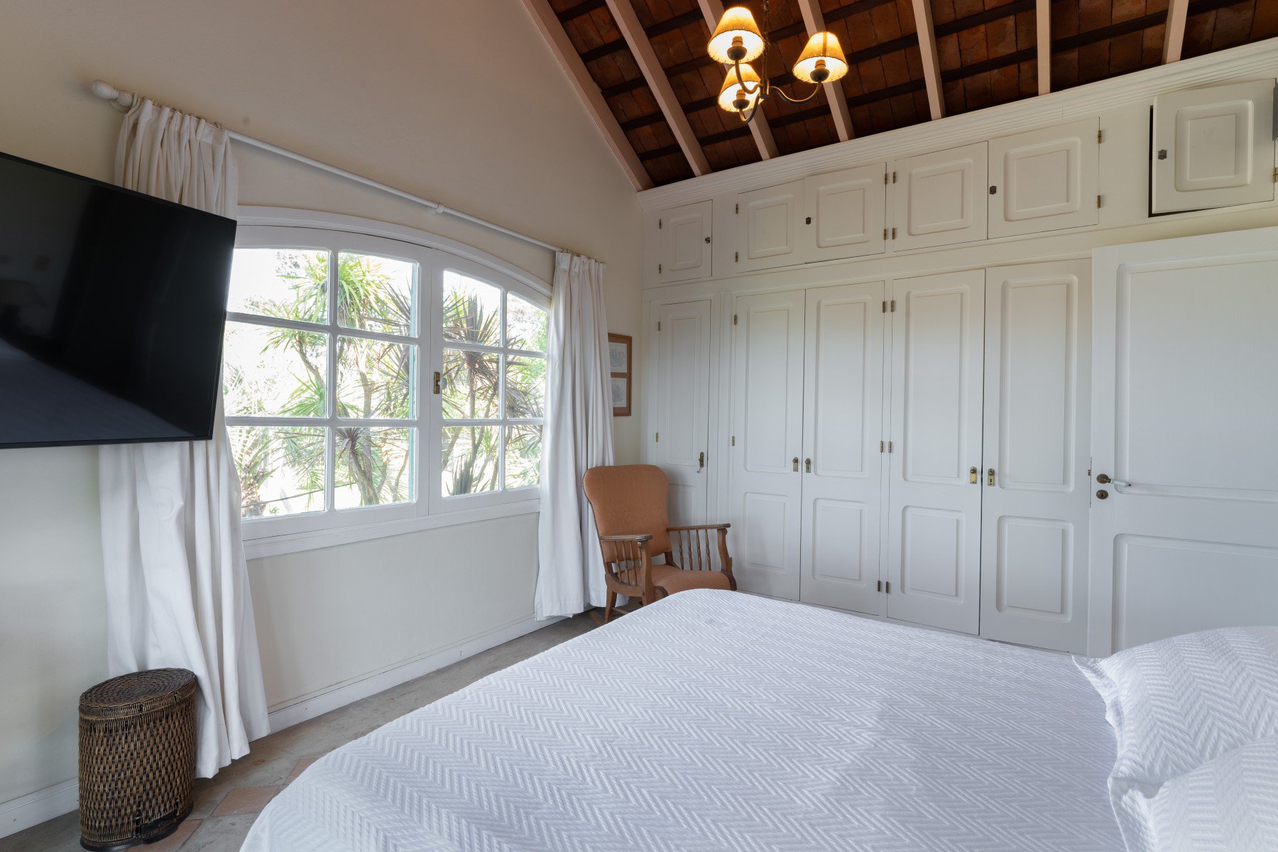  Spacious Family House with 4 Bedrooms and Full Service - 物件實景