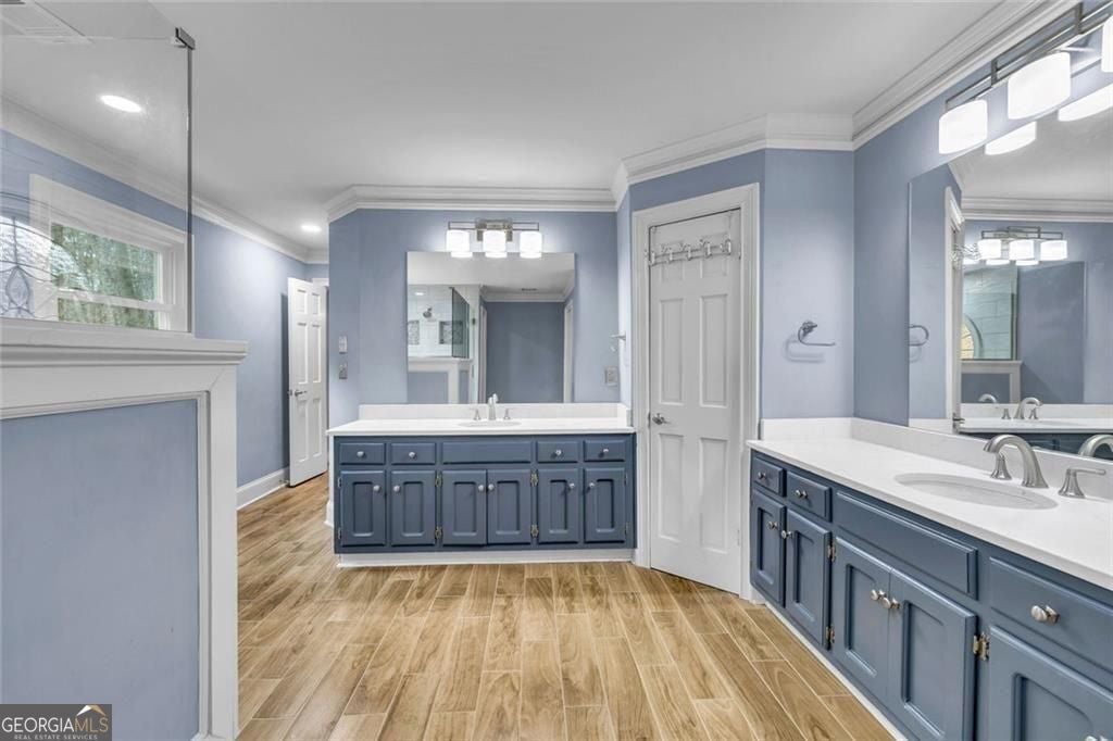 Stone Mountain, Georgia, 30087, United States, 6 Bedrooms Bedrooms, ,5 BathroomsBathrooms,Residential,For Sale,2021224