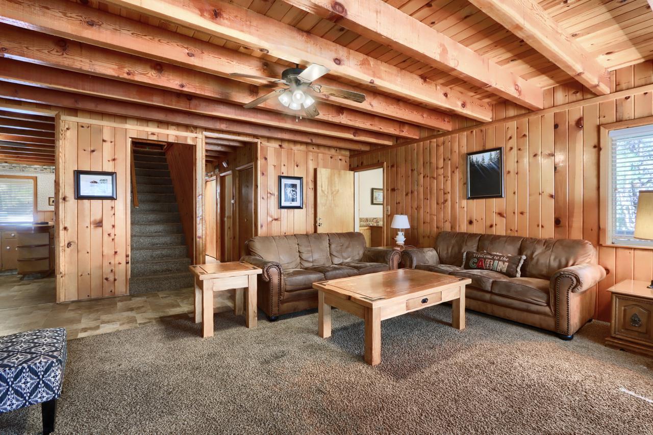 Yosemite, California, 95389, United States, 5 Bedrooms Bedrooms, ,4 BathroomsBathrooms,Residential,For Sale,2048159