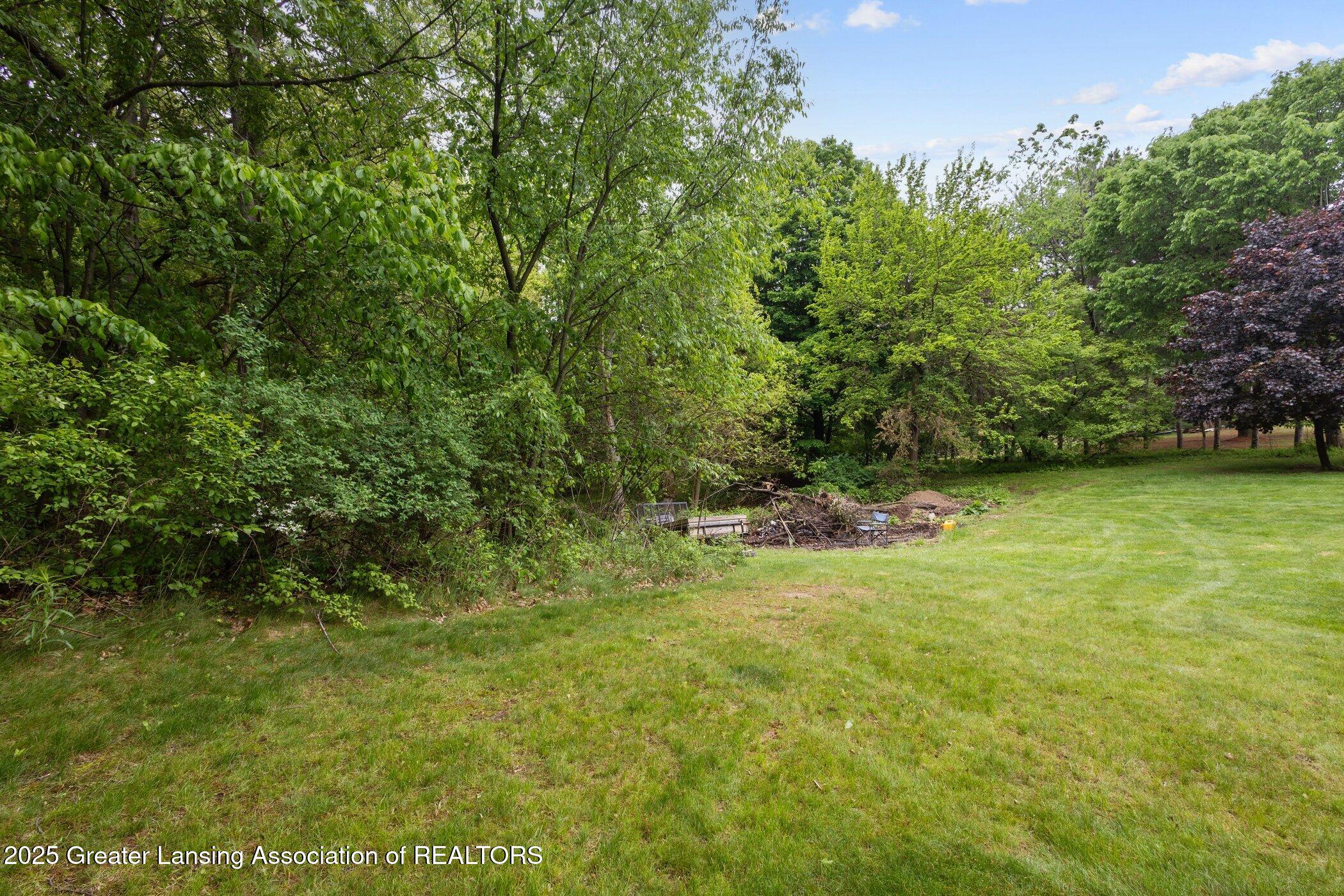 DeWitt, Michigan, 48820, United States, 4 Bedrooms Bedrooms, ,4 BathroomsBathrooms,Residential,For Sale,1911452