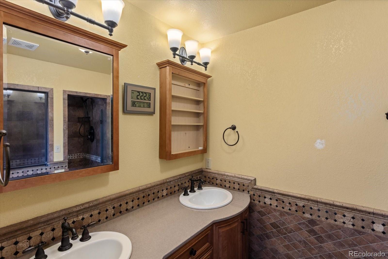 Salida, Colorado, 81201, United States, 4 Bedrooms Bedrooms, ,2 BathroomsBathrooms,Residential,For Sale,1860690