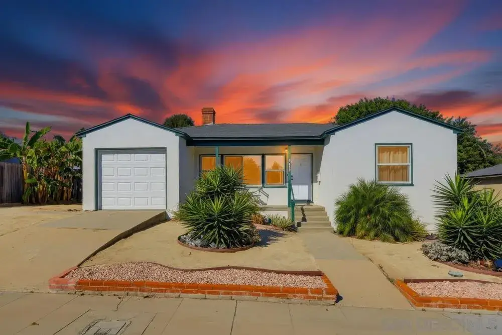 Evergreen St, San Diego, CA 92110