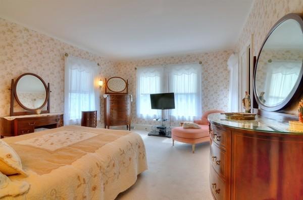 Quincy, Massachusetts, 02169, United States, 4 Bedrooms Bedrooms, ,2 BathroomsBathrooms,Residential,For Sale,1942556