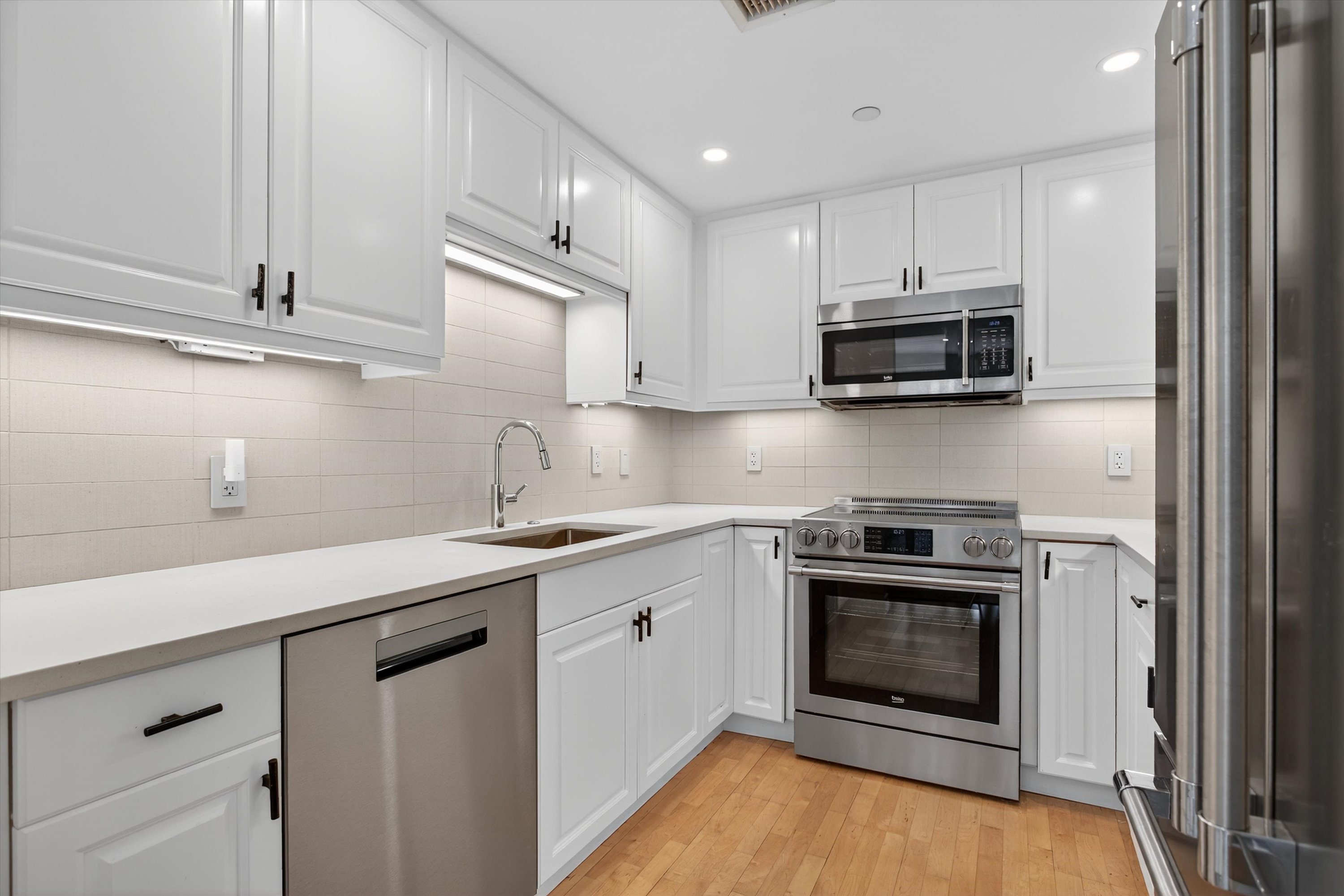  10 Bowdoin Street, Unit 202, Boston, MA, 02114 - 物件實景