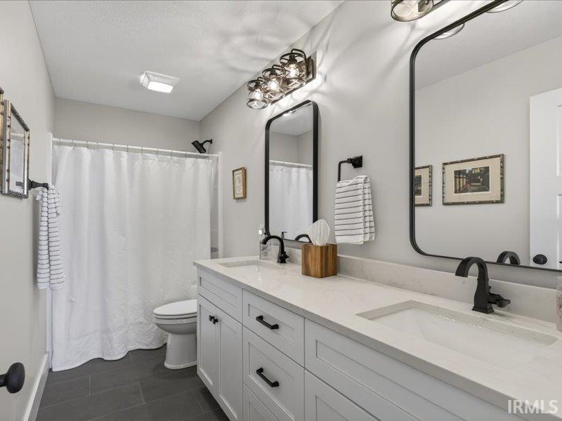 Bloomington, Indiana, 47404, United States, 4 Bedrooms Bedrooms, ,3 BathroomsBathrooms,Residential,For Sale,2049125