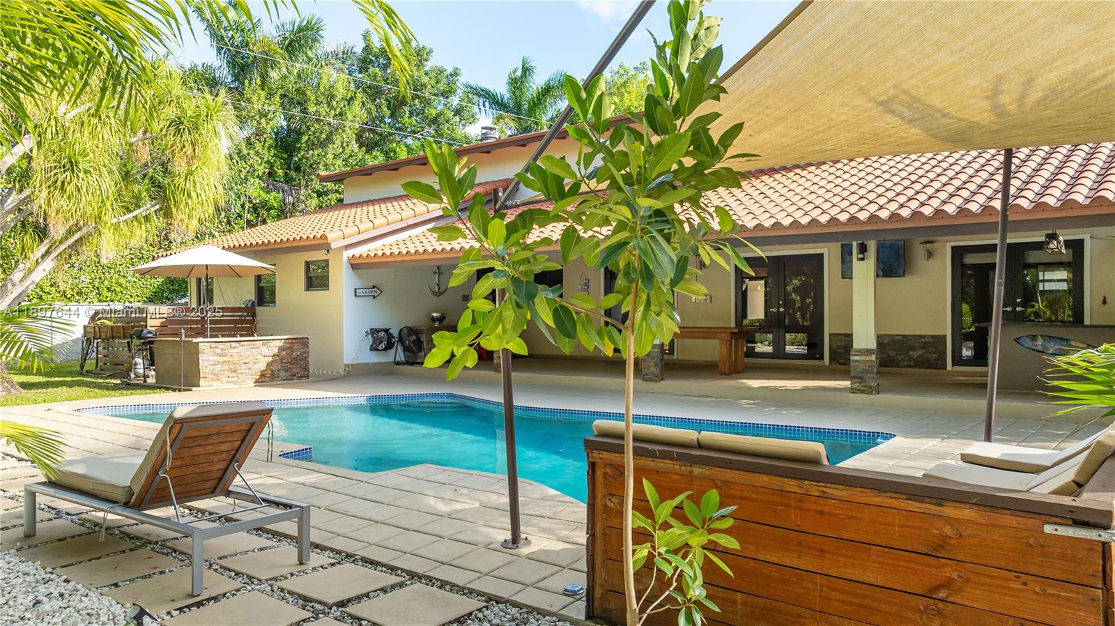 Palmetto Bay, Florida, 33157, United States, 4 Bedrooms Bedrooms, ,4 BathroomsBathrooms,Residential,For Sale,1966916