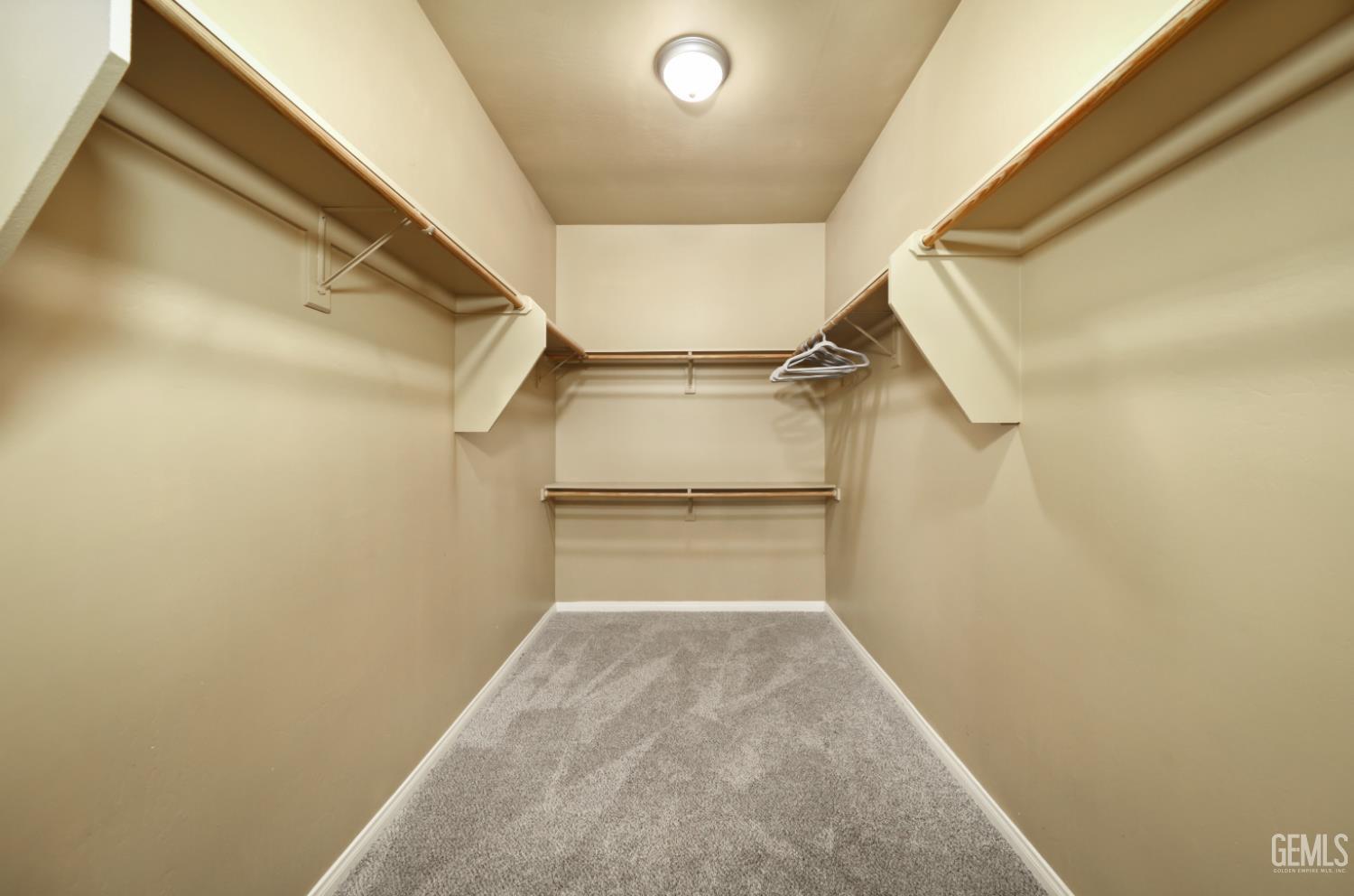 Bakersfield, California, 93312, United States, 3 Bedrooms Bedrooms, ,2 BathroomsBathrooms,Residential,For Sale,1987414