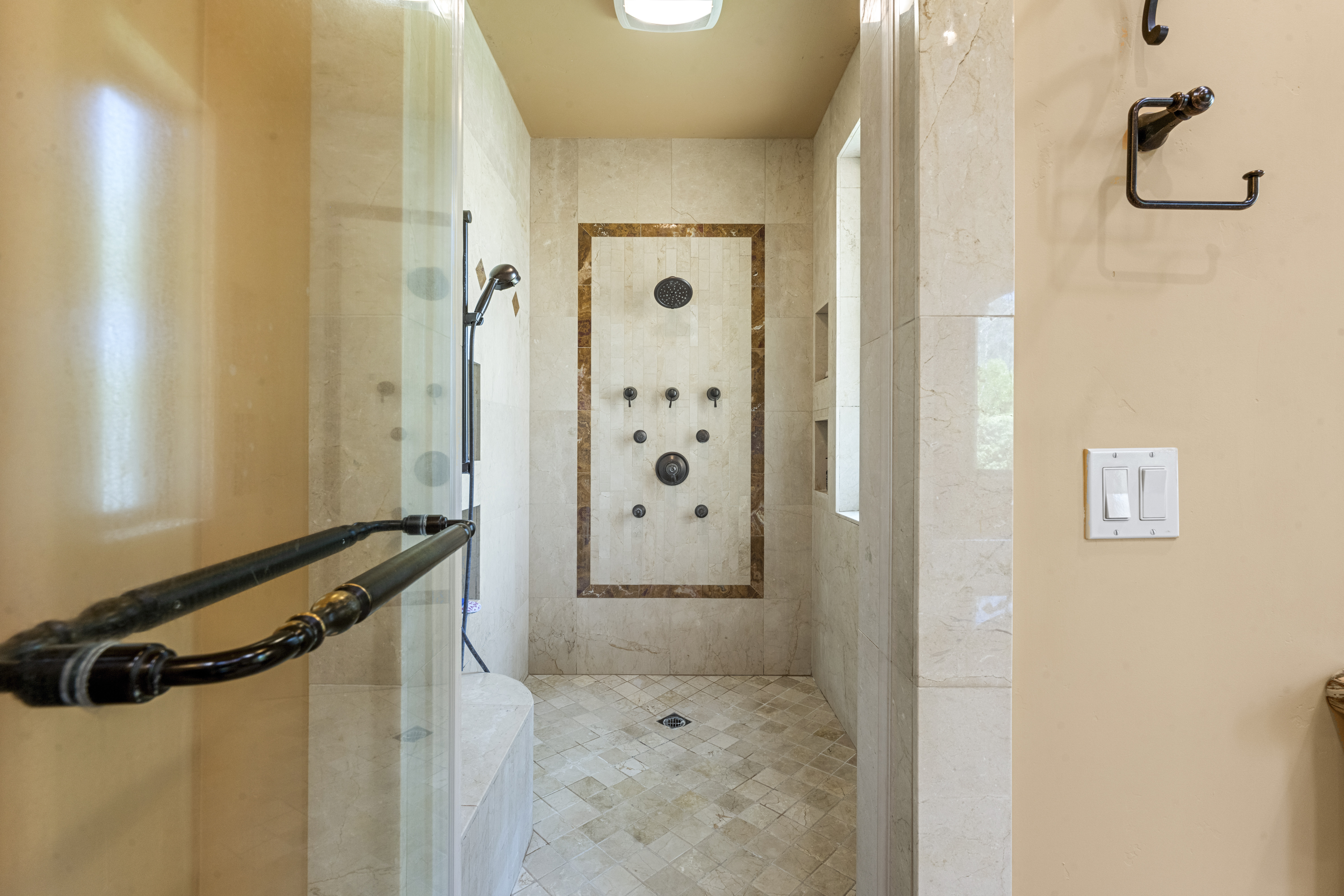  9220 Tuscany Oaks Court, Granite Bay, CA 95746 - 物件實景