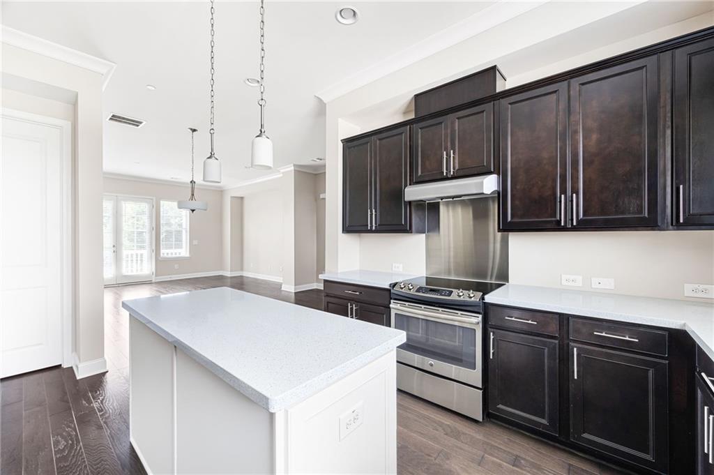 Smyrna, Georgia, 30080, United States, 3 Bedrooms Bedrooms, ,4 BathroomsBathrooms,Residential,For Sale,1998879