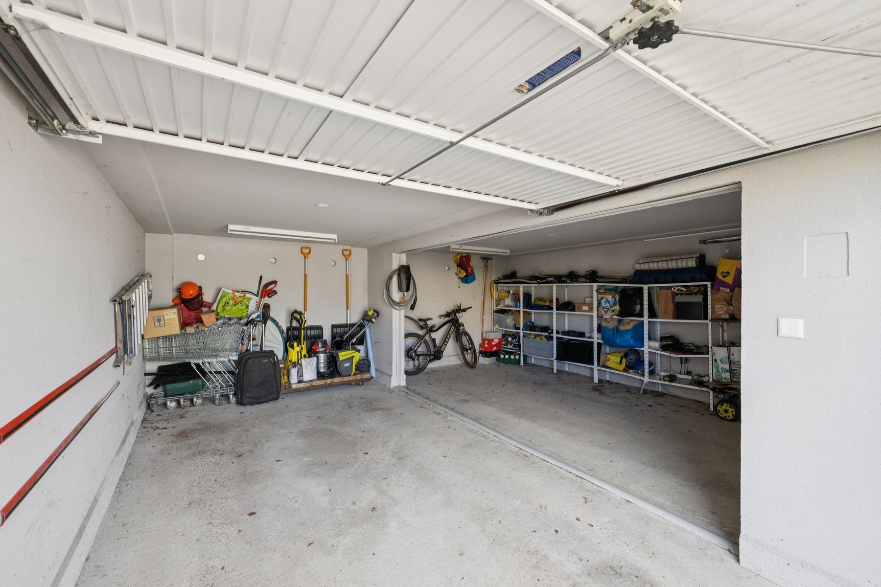  5.5-room single-family home with a large basement and a 1,500-square-meter lot - 物件實景
