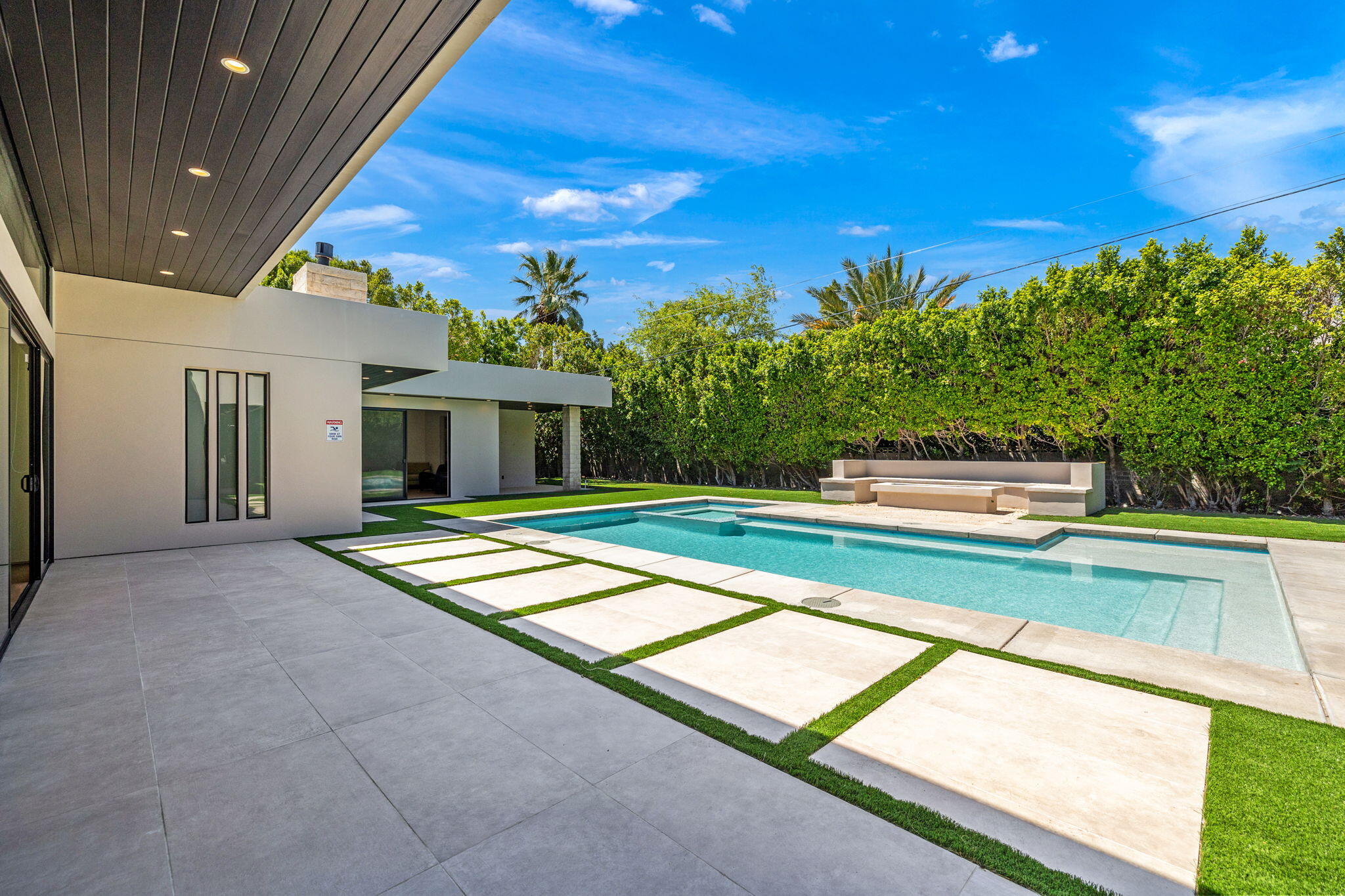 Palm Springs, California, 92262, United States, 5 Bedrooms Bedrooms, ,4 BathroomsBathrooms,Residential,For Sale,1805387