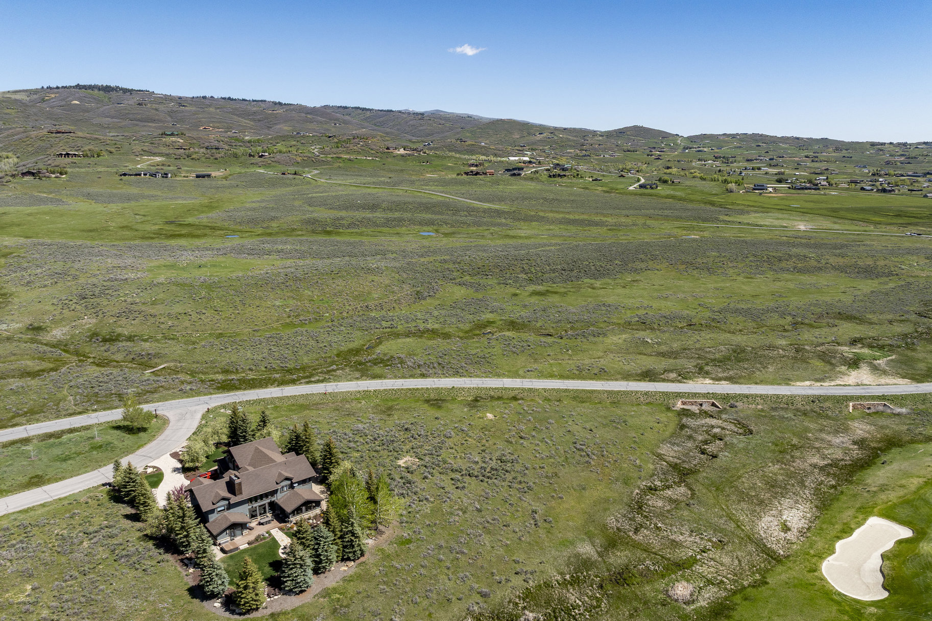  South-facing, Flat Lot on the 4th Green at Glenwild with Ski Resort Views - 物件實景
