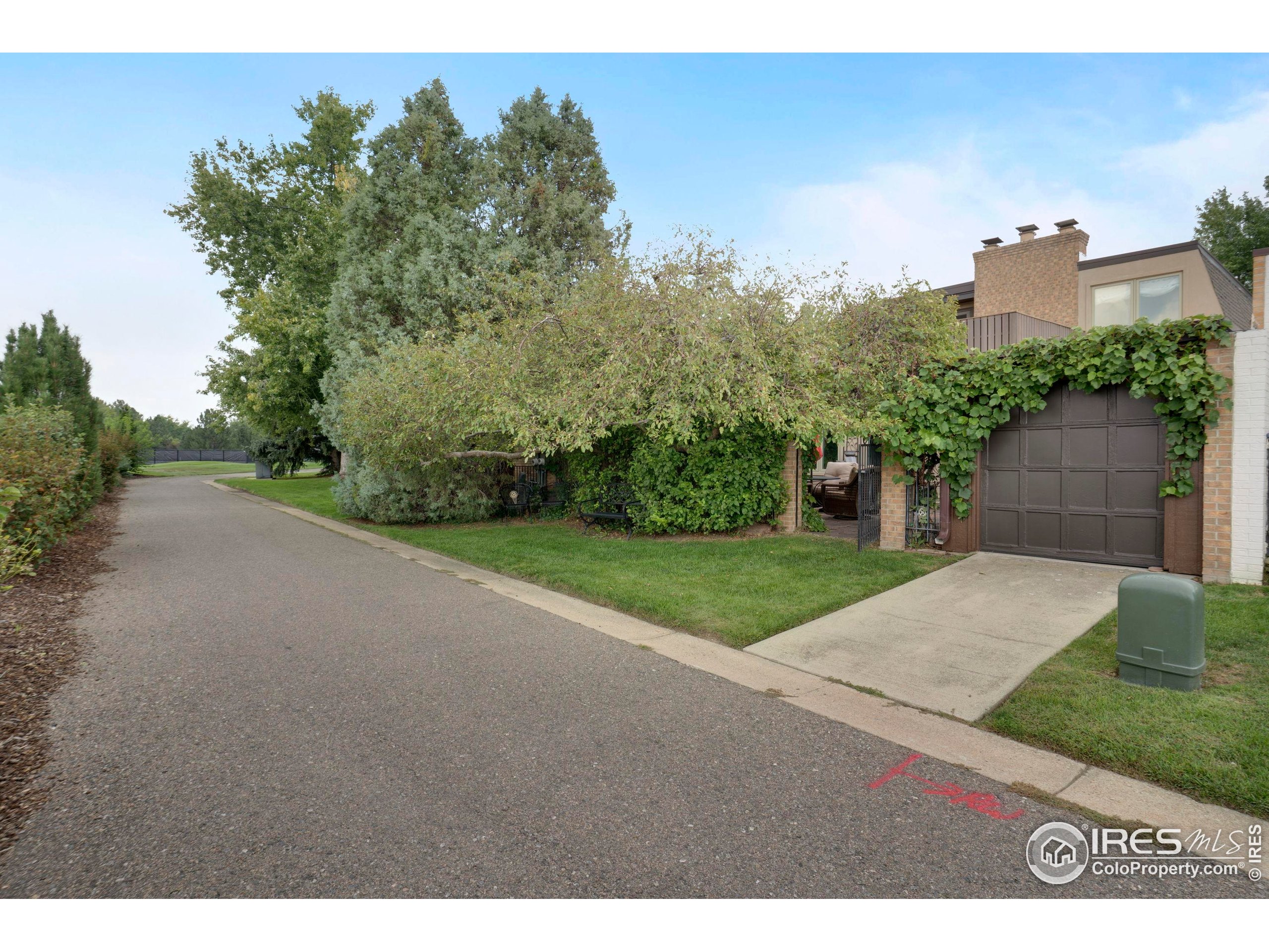 Boulder, Colorado, 80301, United States, 2 Bedrooms Bedrooms, ,2 BathroomsBathrooms,Residential,For Sale,1942273