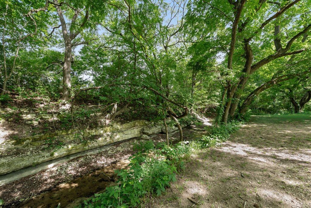 Maypearl, Texas, 76064, United States, 5 Bedrooms Bedrooms, ,3 BathroomsBathrooms,Residential,For Sale,1979588