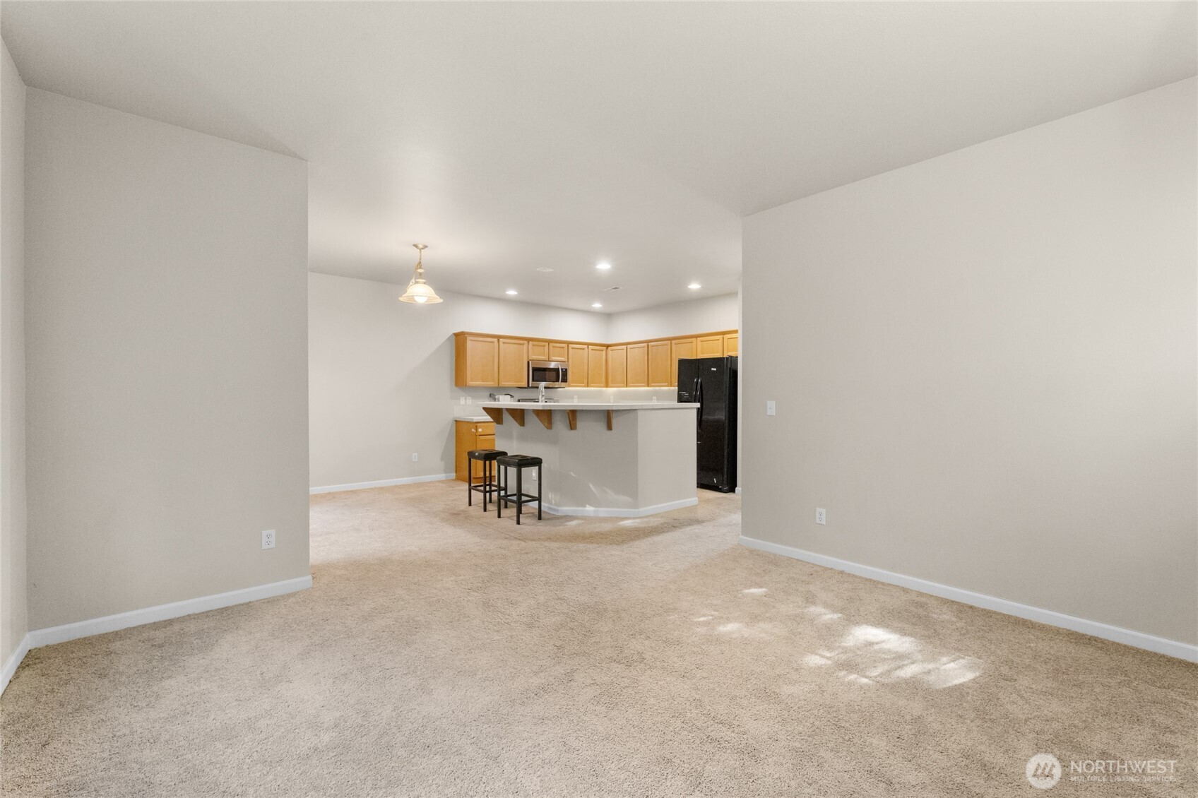 Auburn, Washington, 98092, United States, 4 Bedrooms Bedrooms, ,4 BathroomsBathrooms,Residential,For Sale,1977143