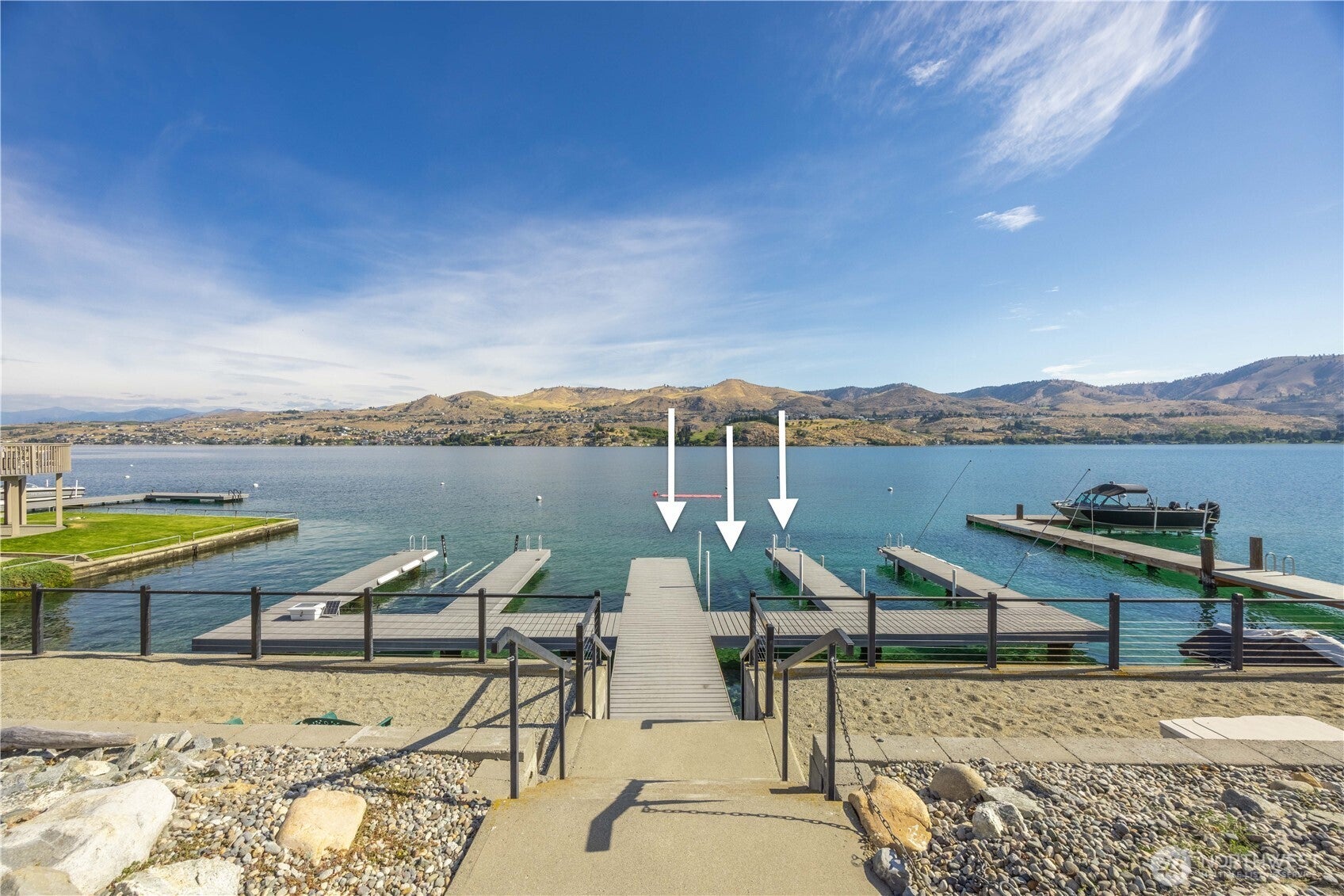 Chelan, Washington, 98816, United States, 5 Bedrooms Bedrooms, ,3 BathroomsBathrooms,Residential,For Sale,1896644