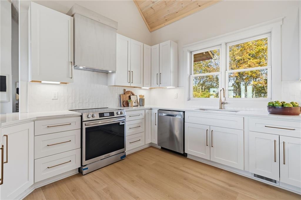 Jasper, Georgia, 30143, United States, 4 Bedrooms Bedrooms, ,5 BathroomsBathrooms,Residential,For Sale,1976069