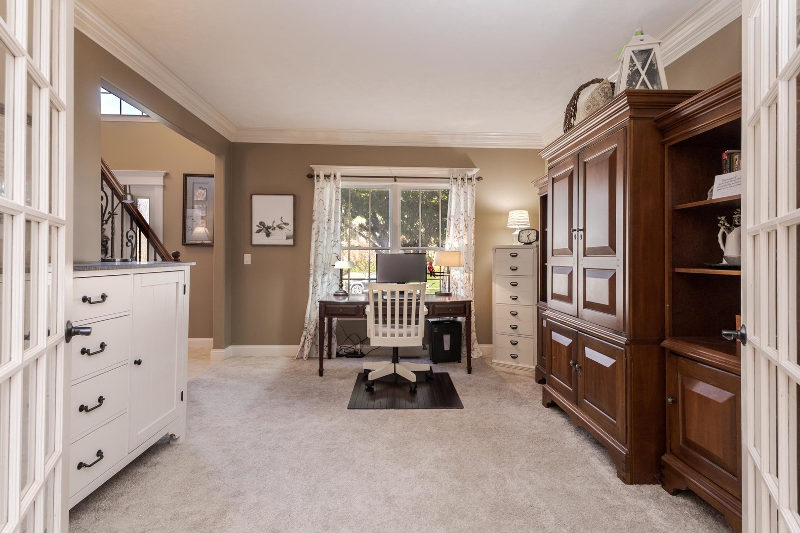 Bloomington, Illinois, 61704, United States, 4 Bedrooms Bedrooms, ,4 BathroomsBathrooms,Residential,For Sale,1996227